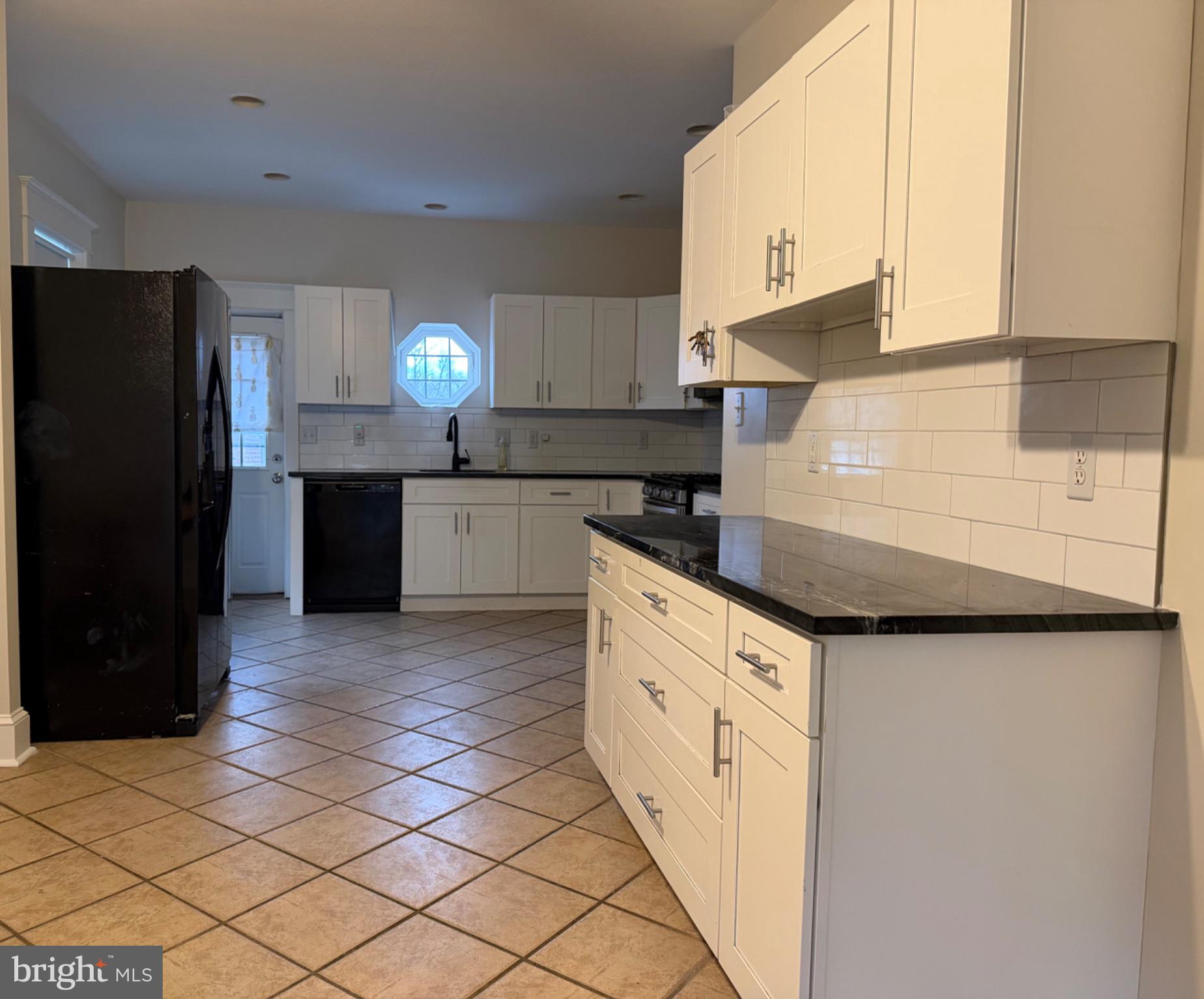 FOX CHASE - Residential