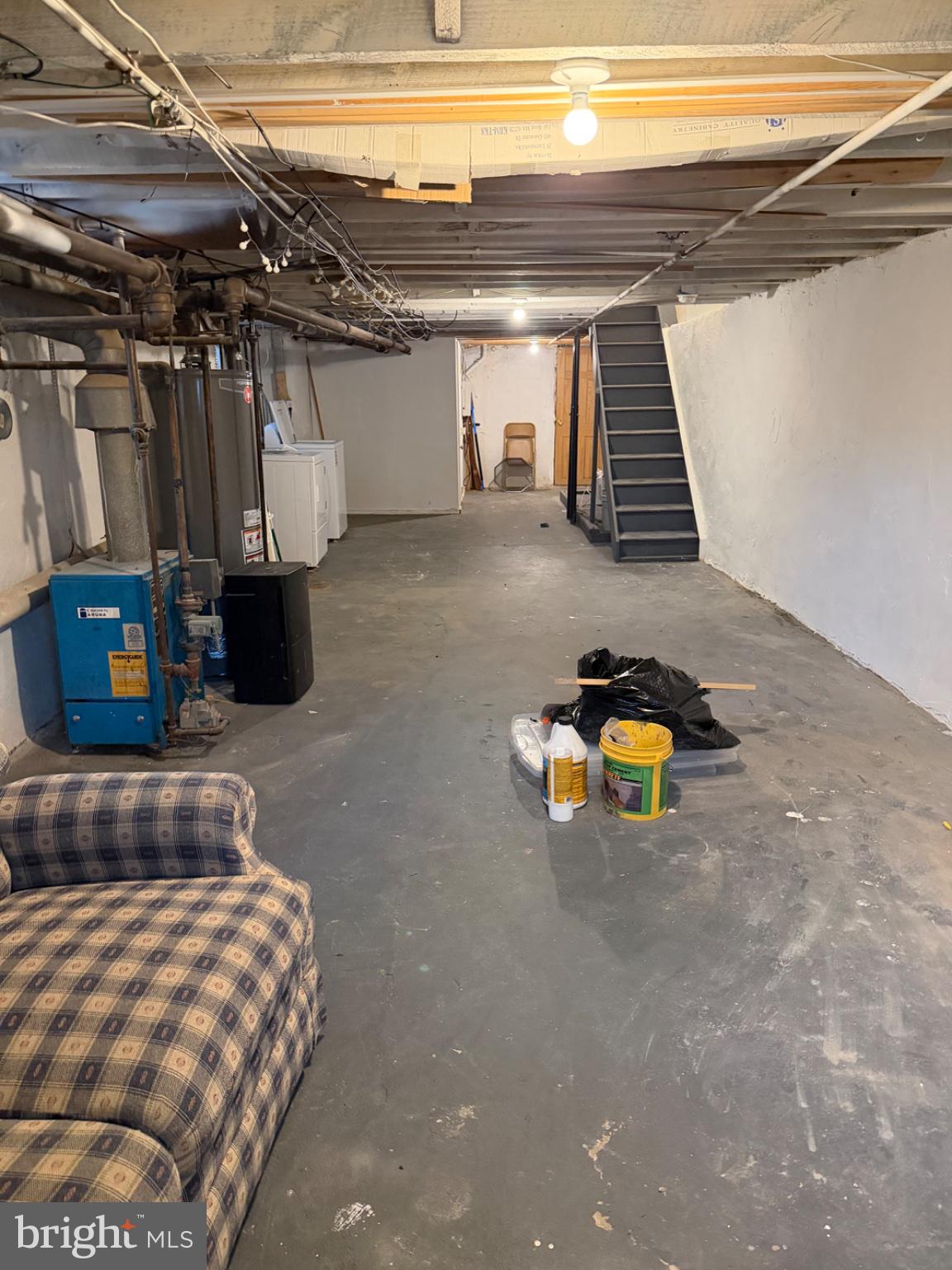 FOX CHASE - Residential