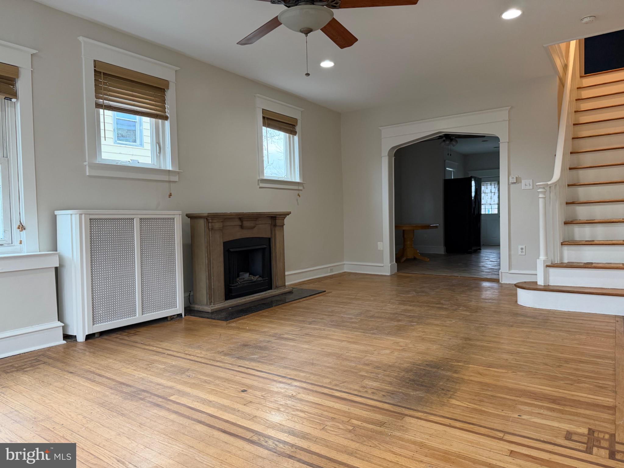 FOX CHASE - Residential