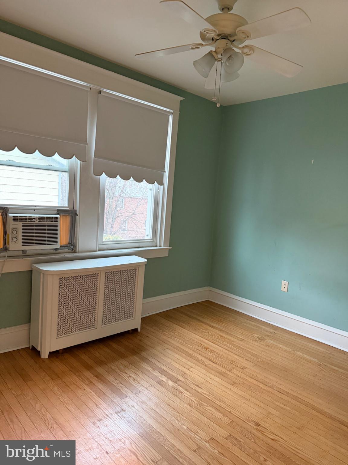 FOX CHASE - Residential