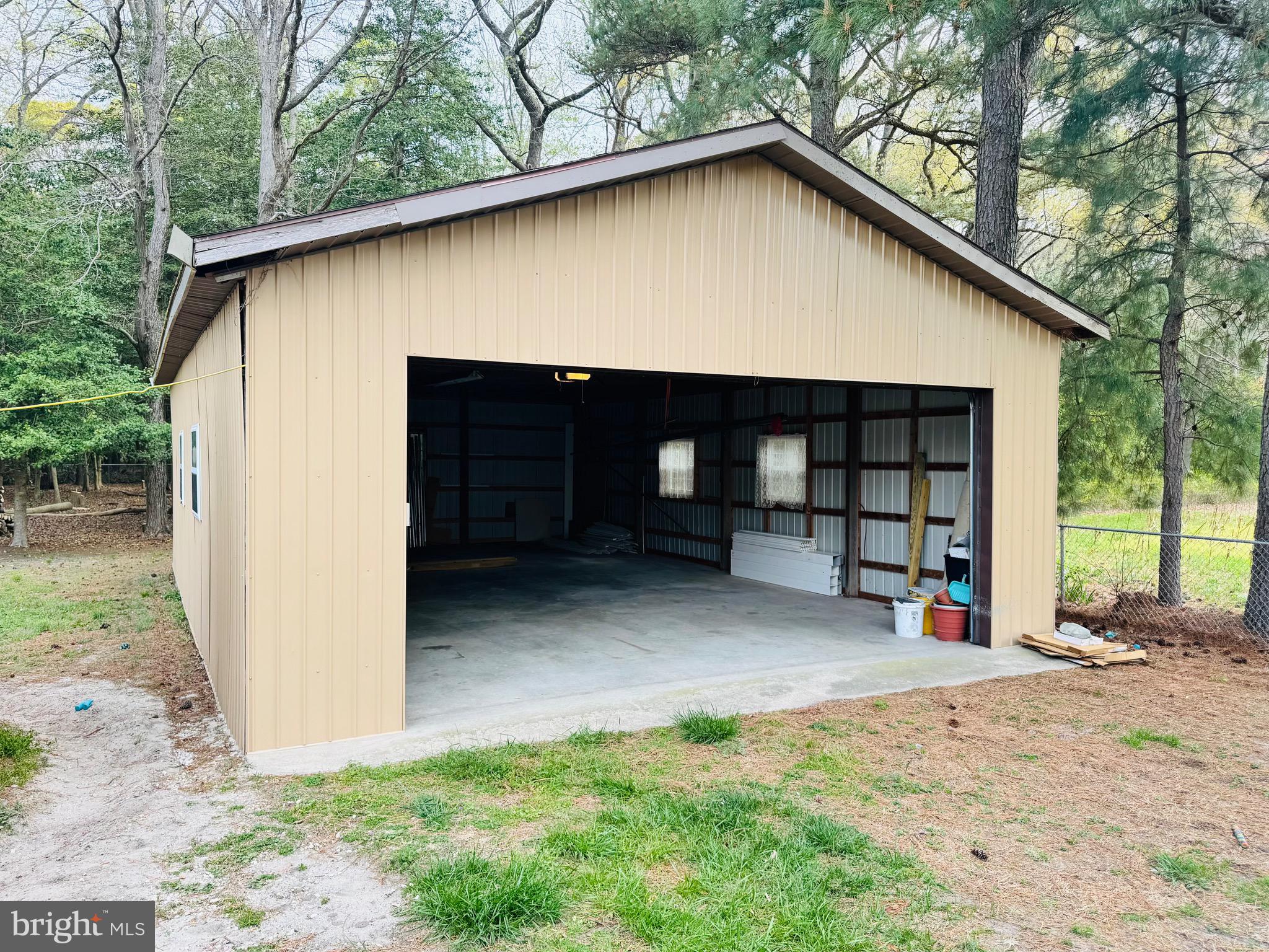 15337 N RUSSELL ROAD