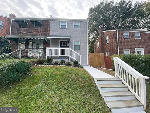MLS: DCDC2162842