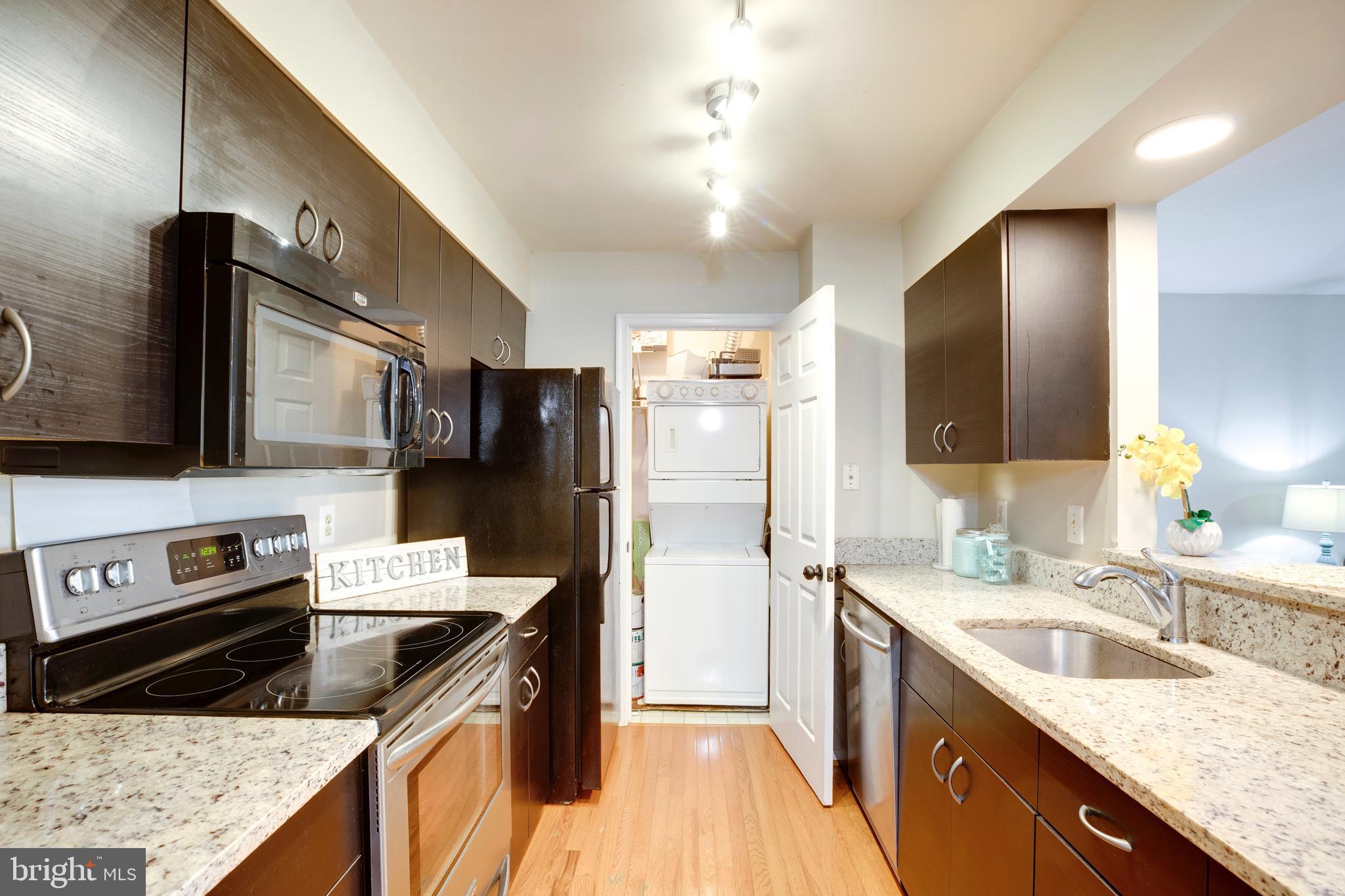 LAFAYETTE FOREST - Residential Lease