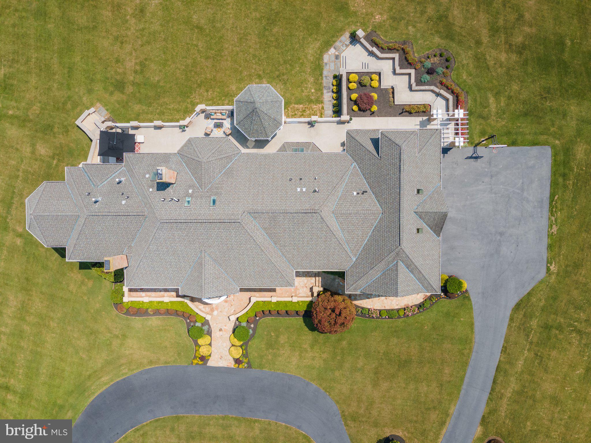 SPRING MEADOWS - Residential