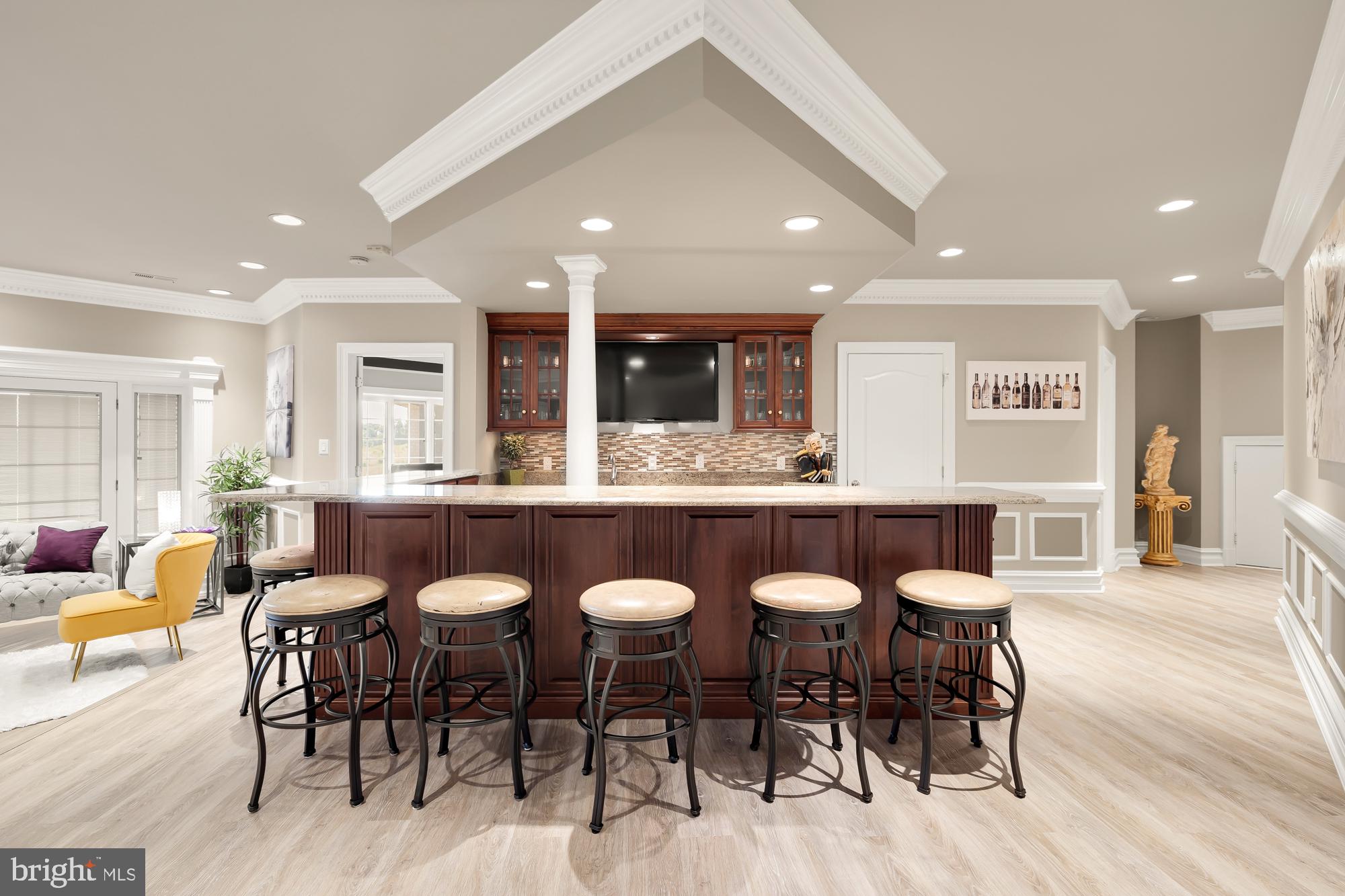 SPRING MEADOWS - Residential