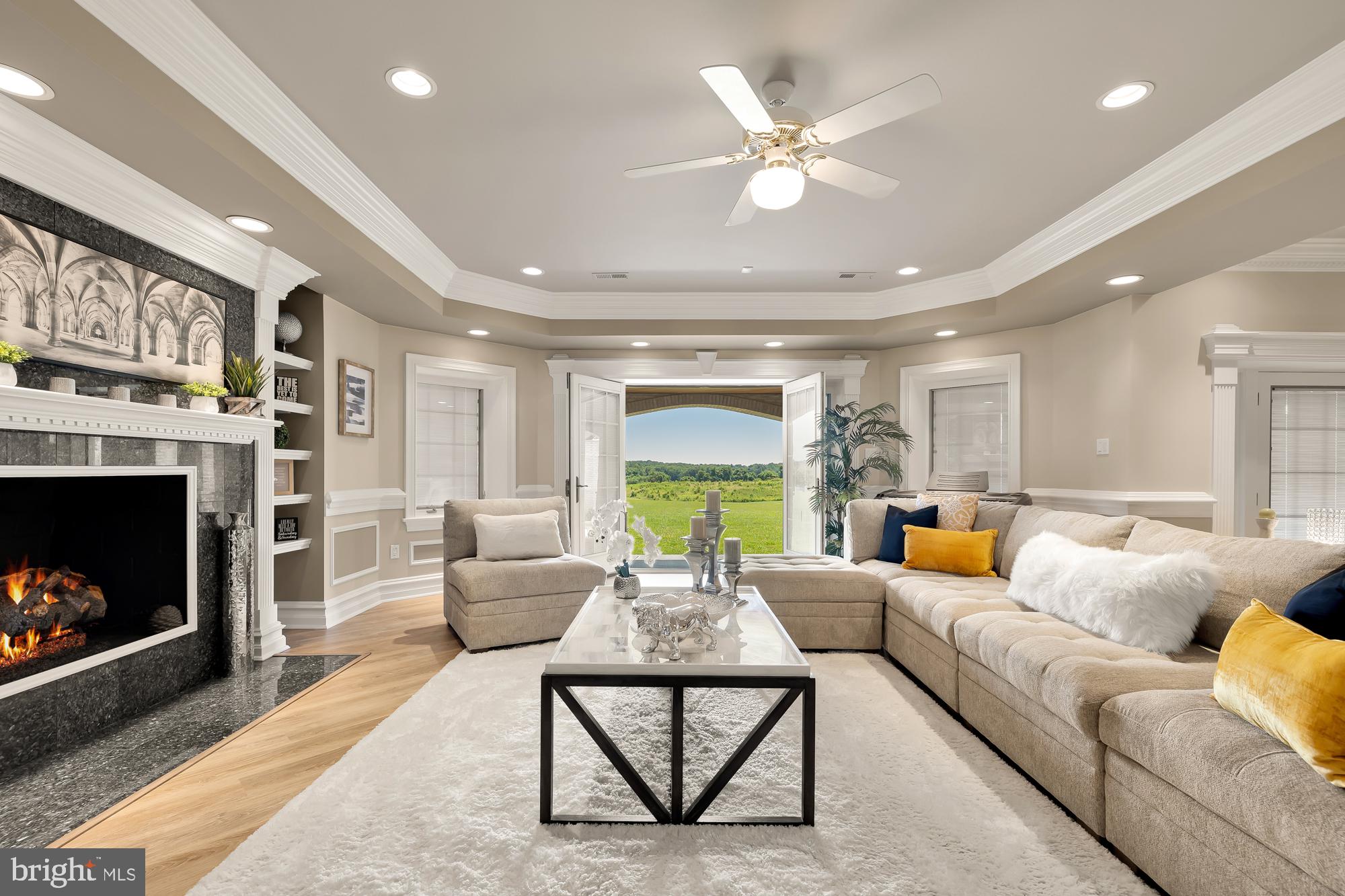 SPRING MEADOWS - Residential