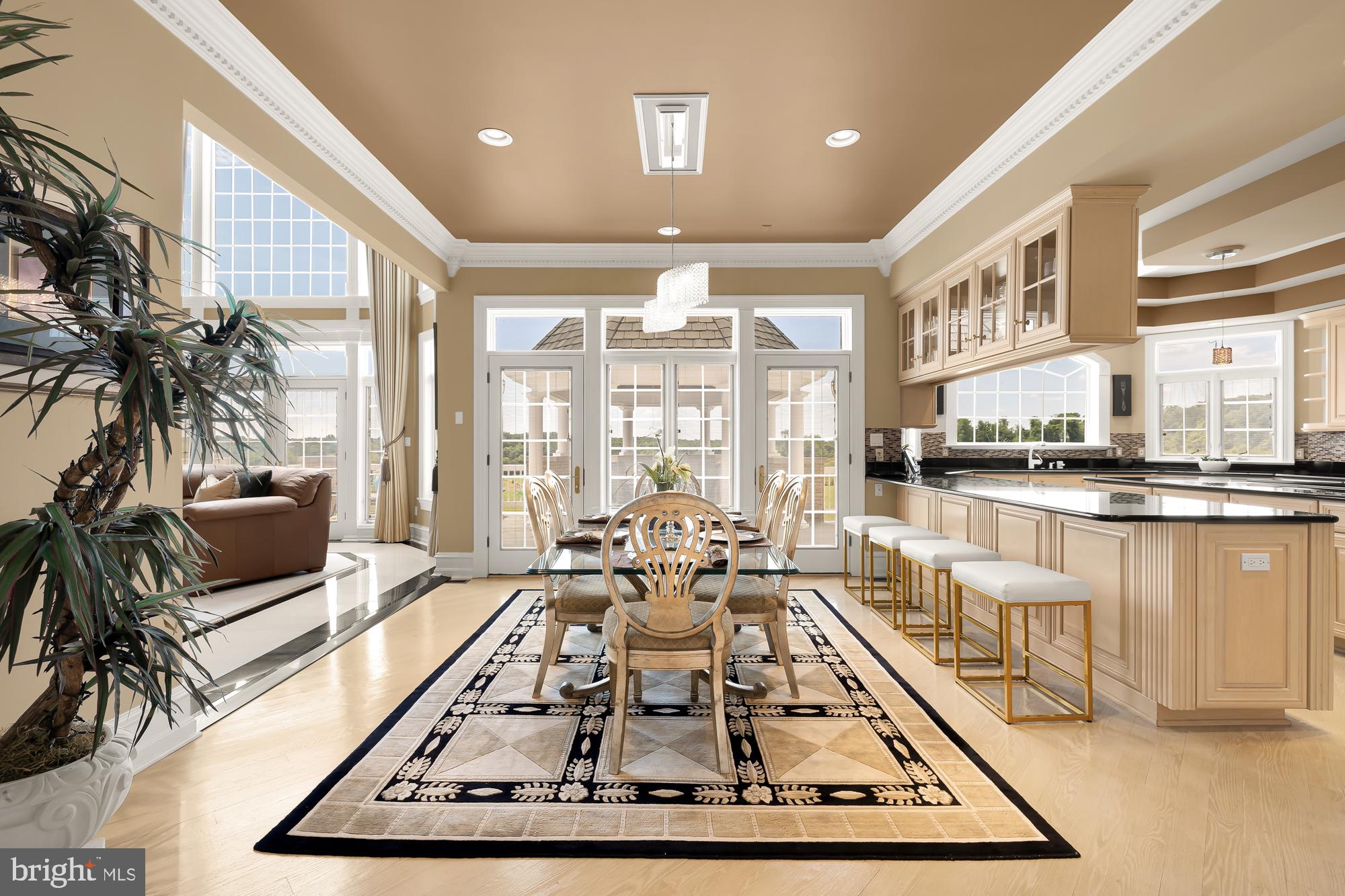 SPRING MEADOWS - Residential