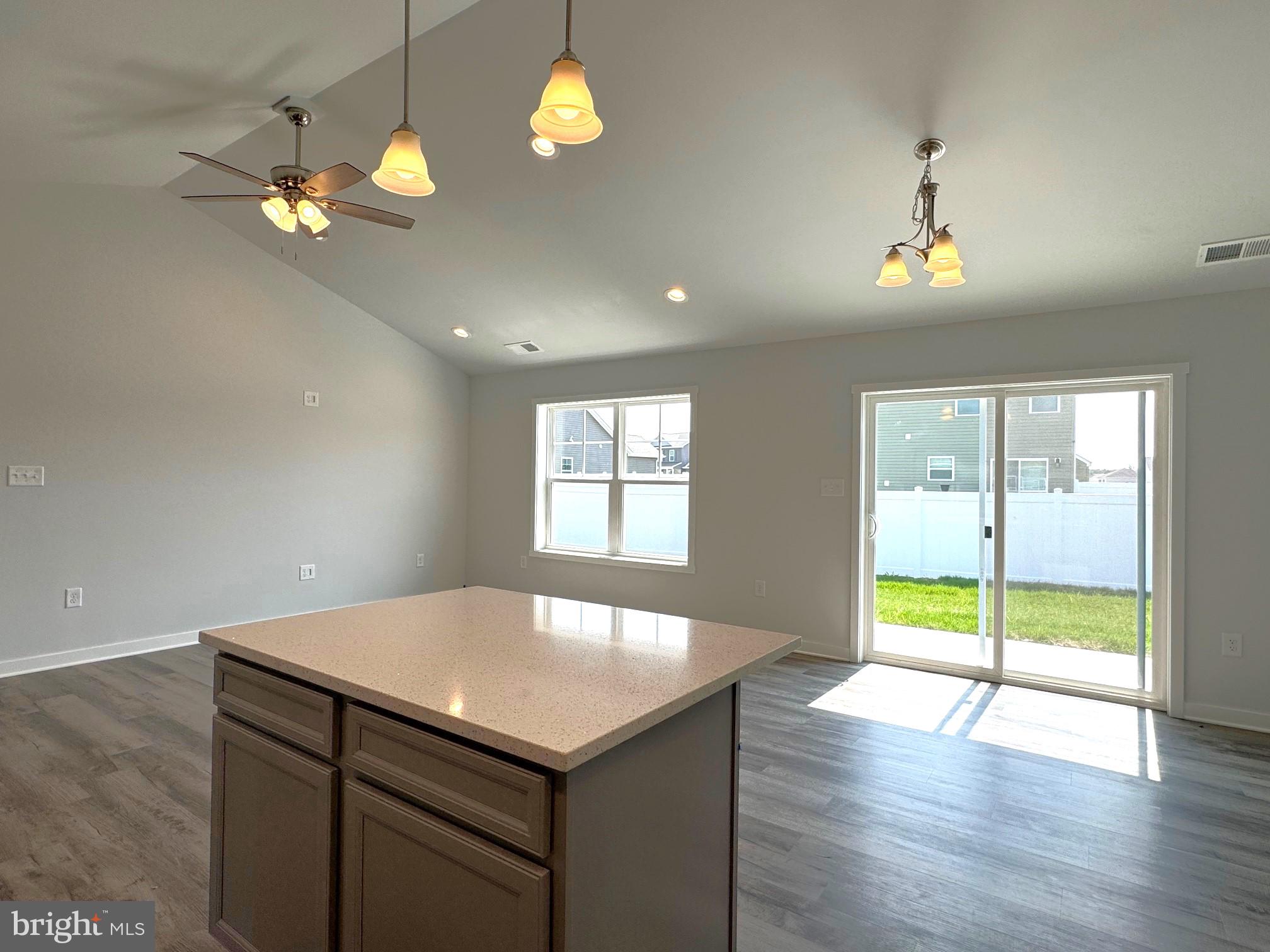 HERITAGE HILLS - Residential