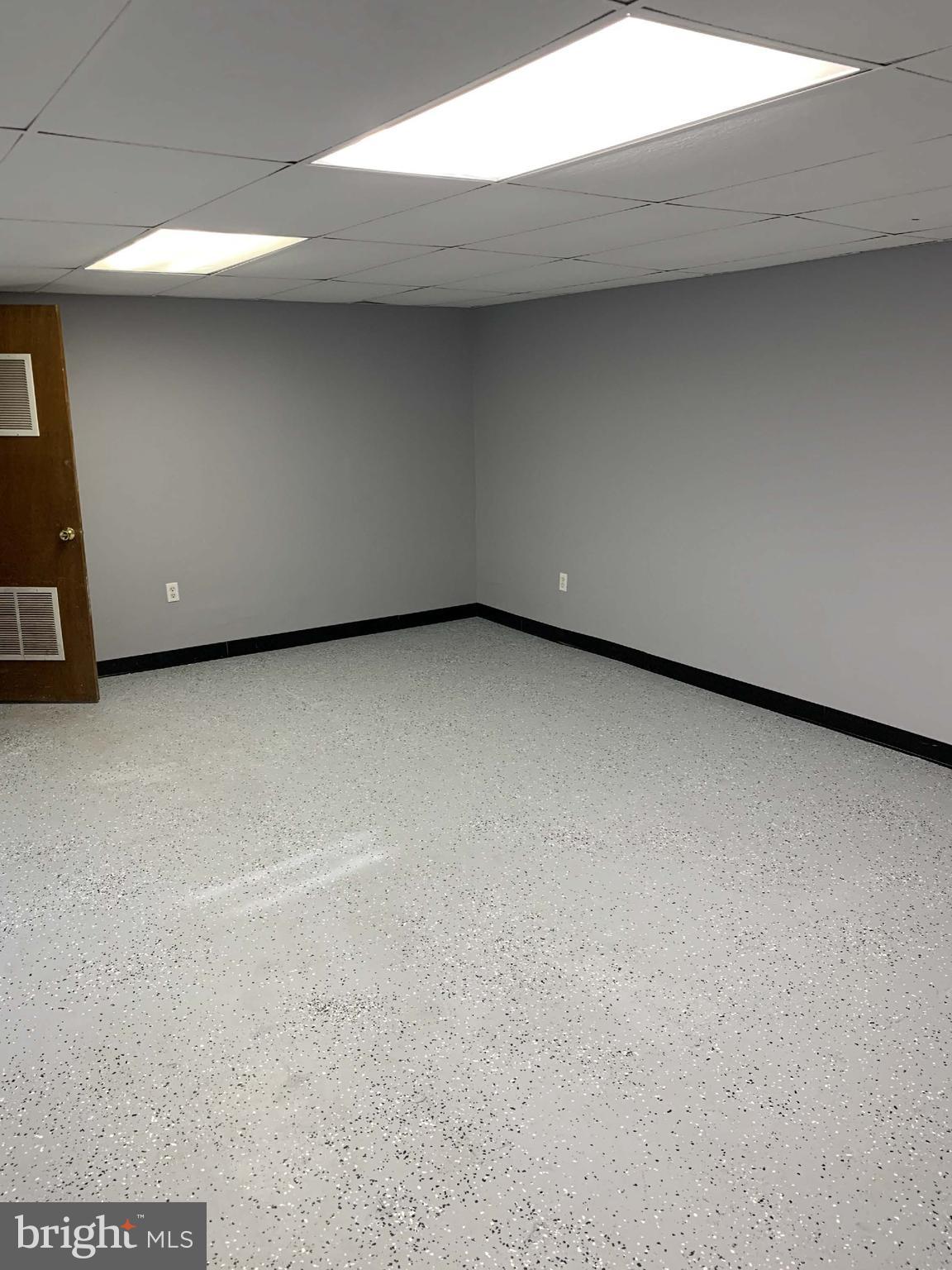 INDIAN QUEEN - Residential Lease