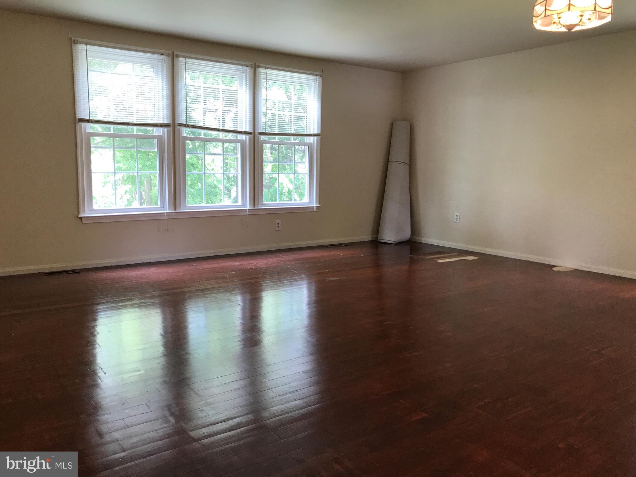 NEWGATE - Residential Lease