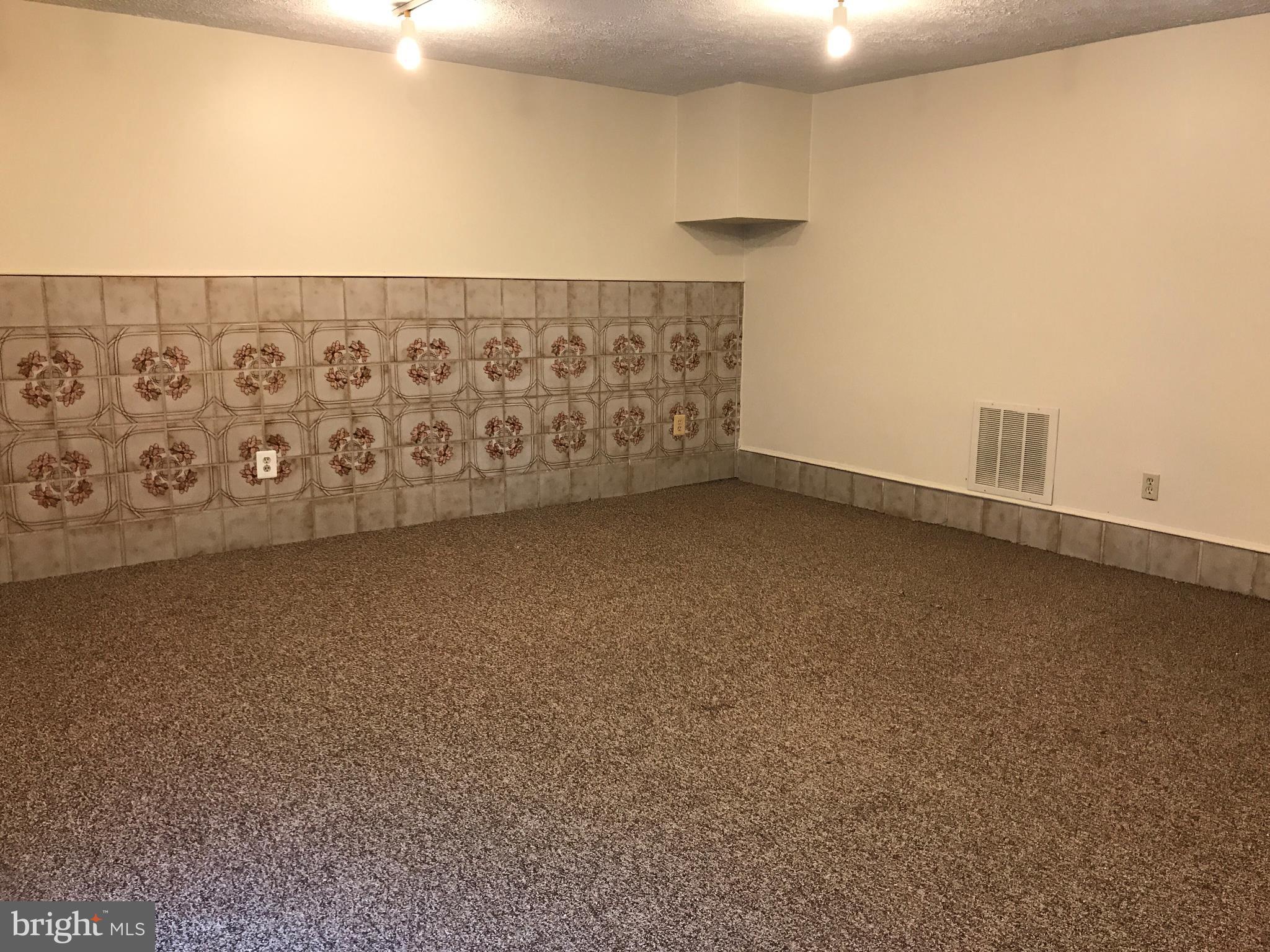 NEWGATE - Residential Lease