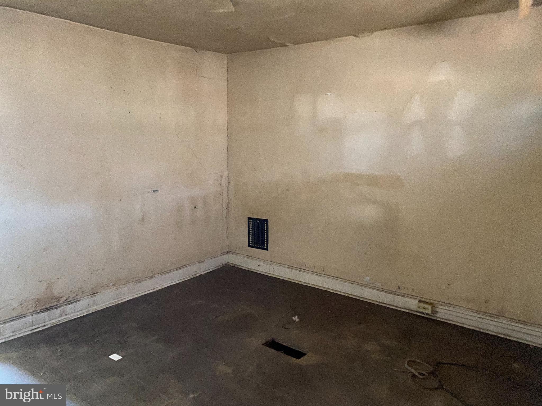 HARRISBURG CITY - Residential