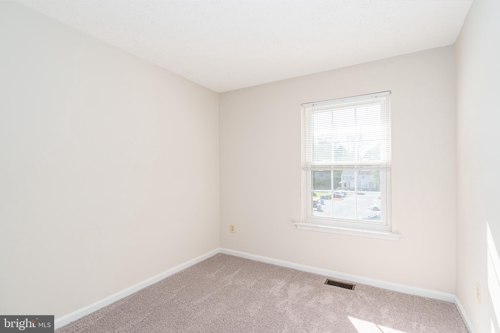 THE COURTS - Residential