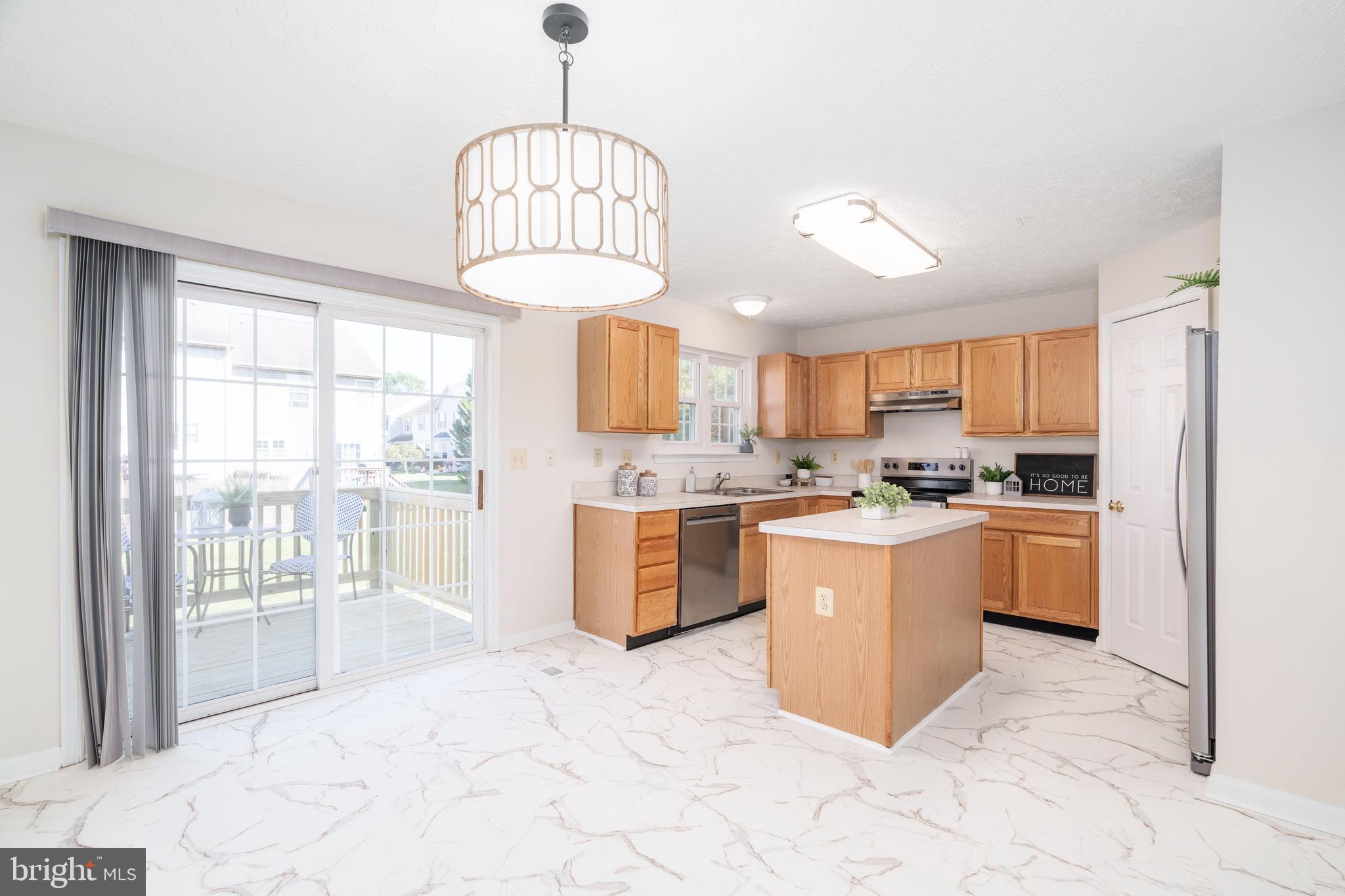 THE COURTS - Residential