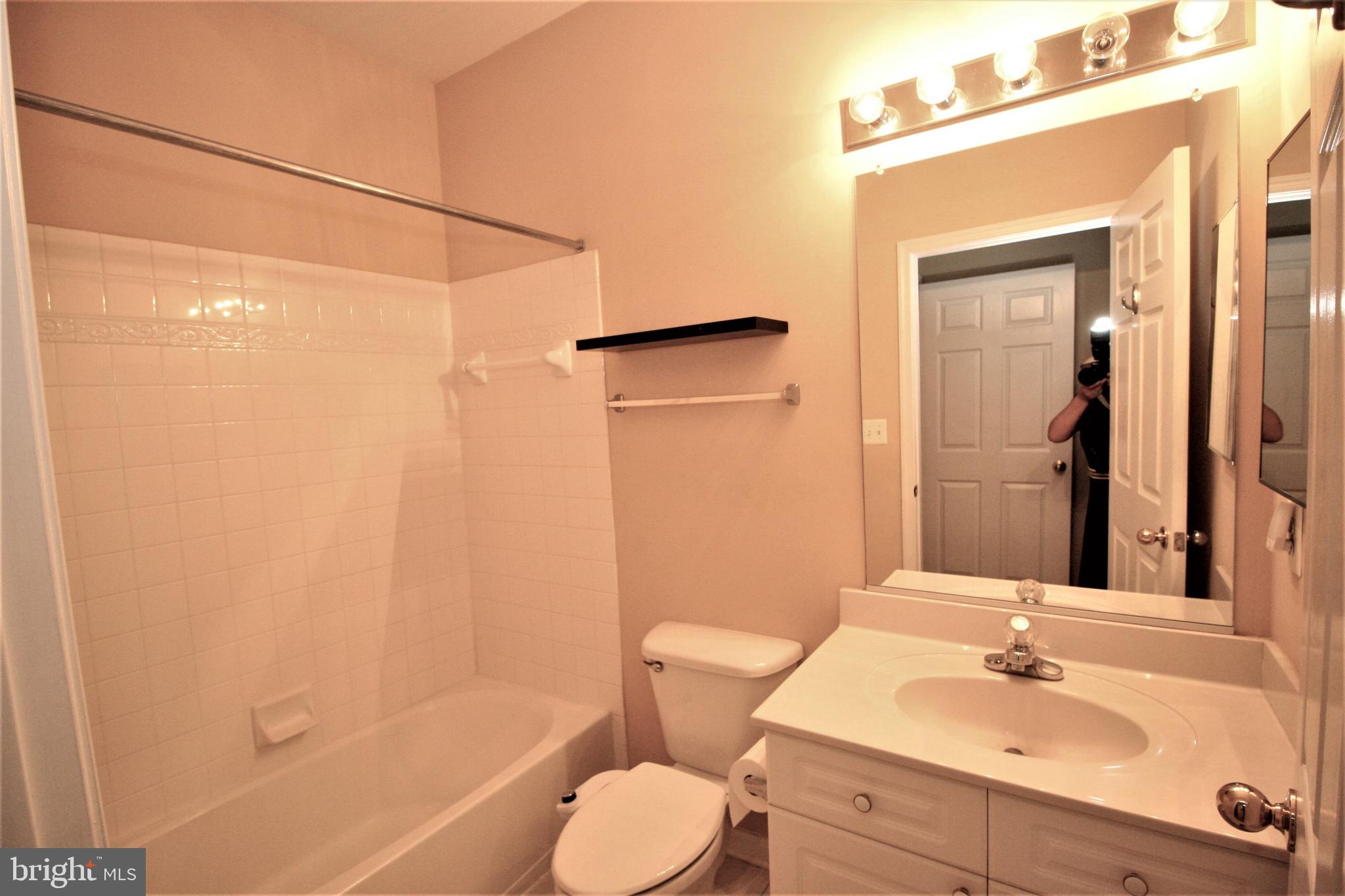 WESTBRIAR PLAZA - Residential Lease