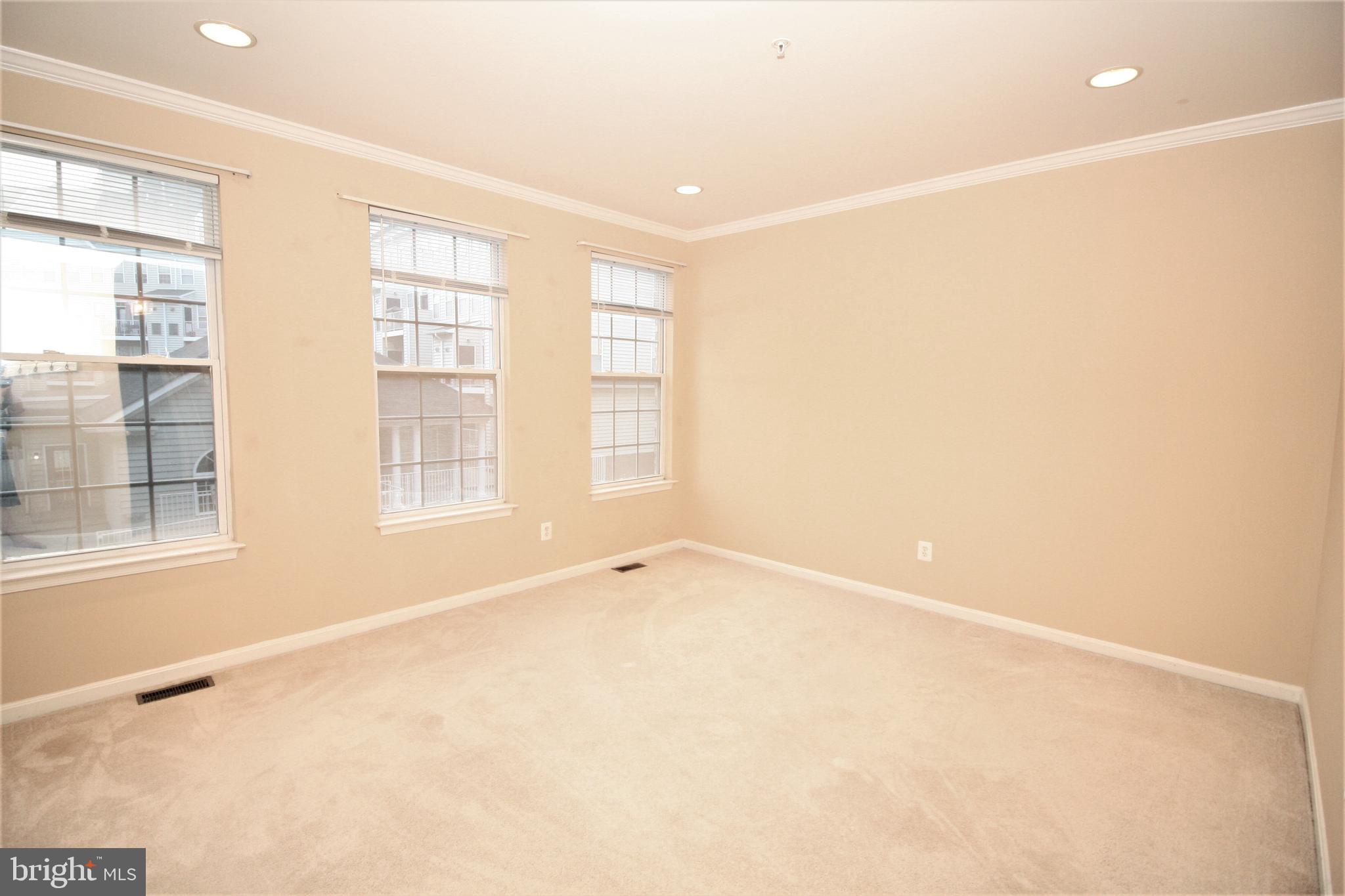 WESTBRIAR PLAZA - Residential Lease