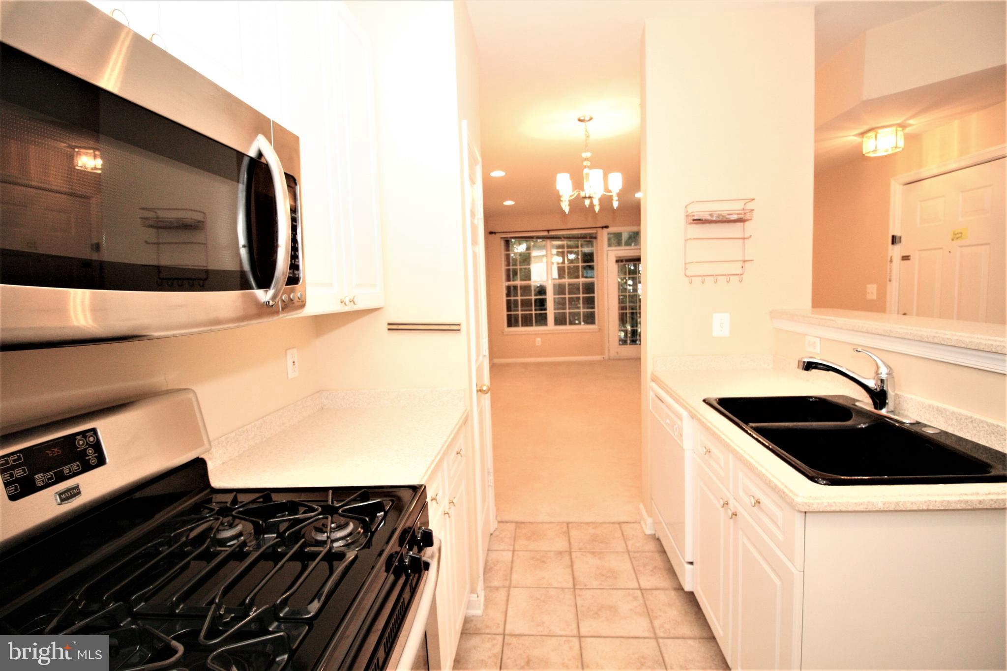 WESTBRIAR PLAZA - Residential Lease