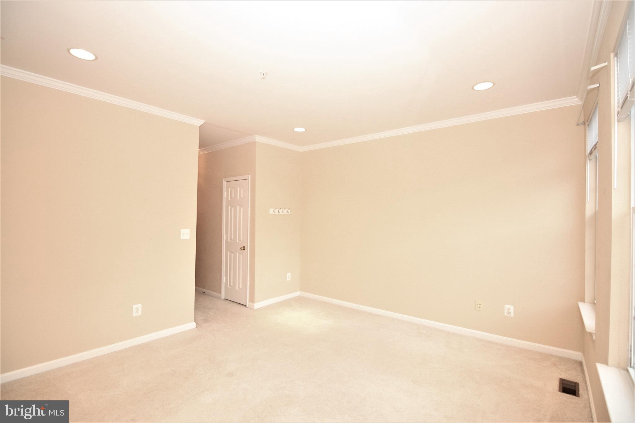 WESTBRIAR PLAZA - Residential Lease