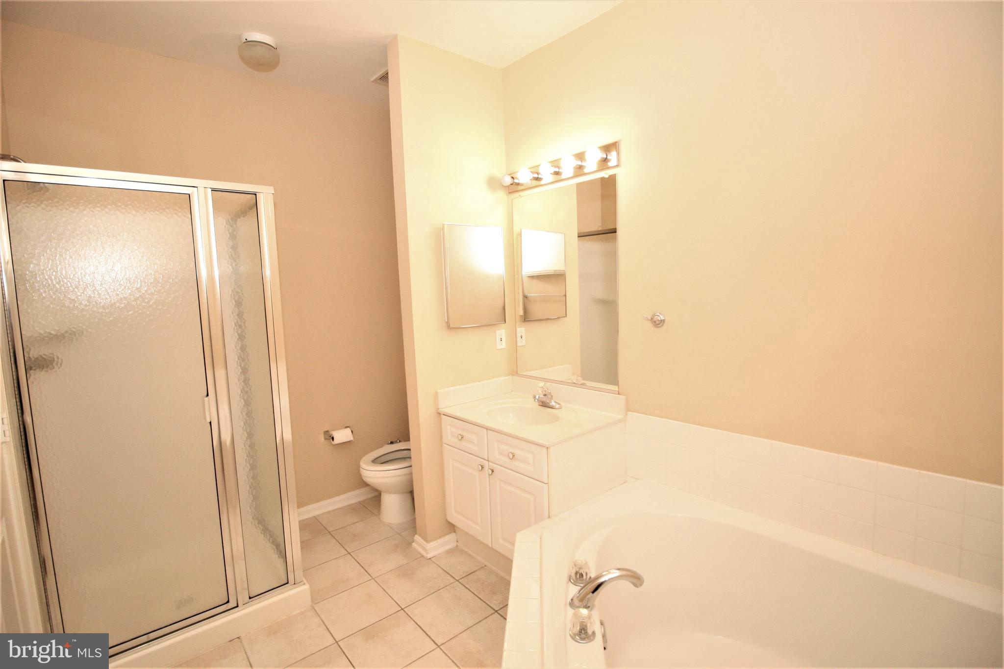 WESTBRIAR PLAZA - Residential Lease