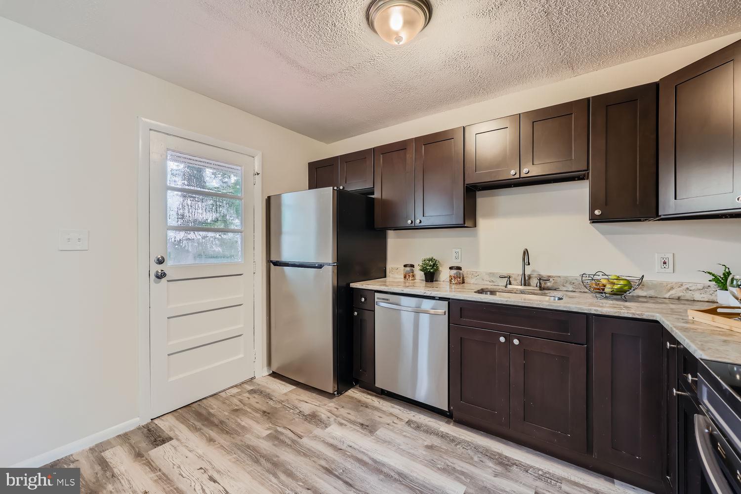 EDGE MEAD - Residential