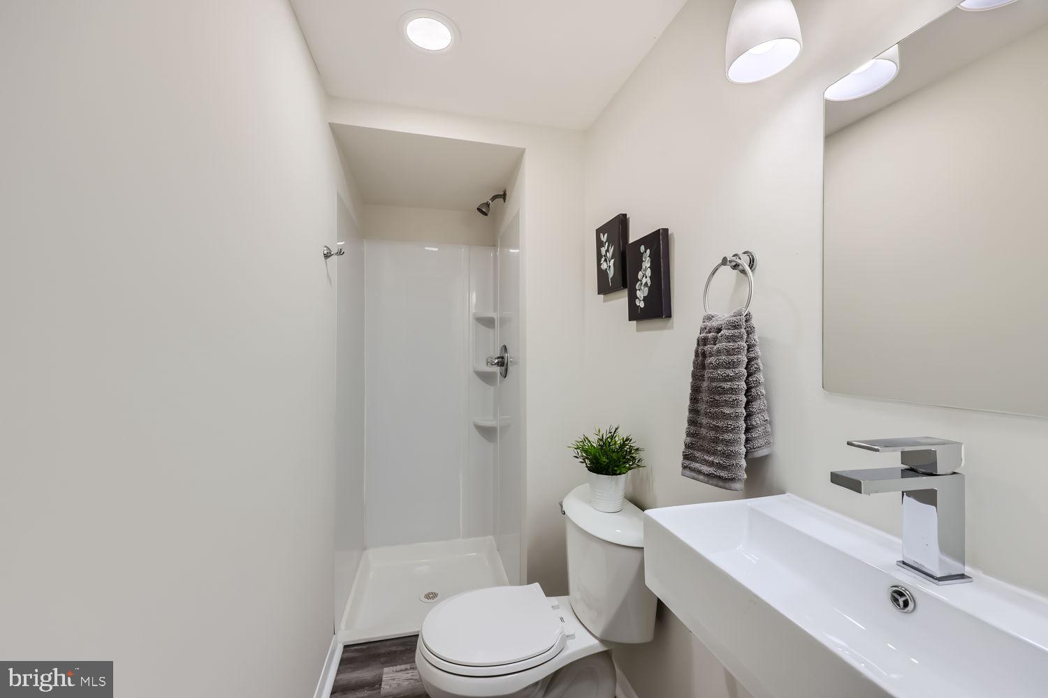 EDGE MEAD - Residential