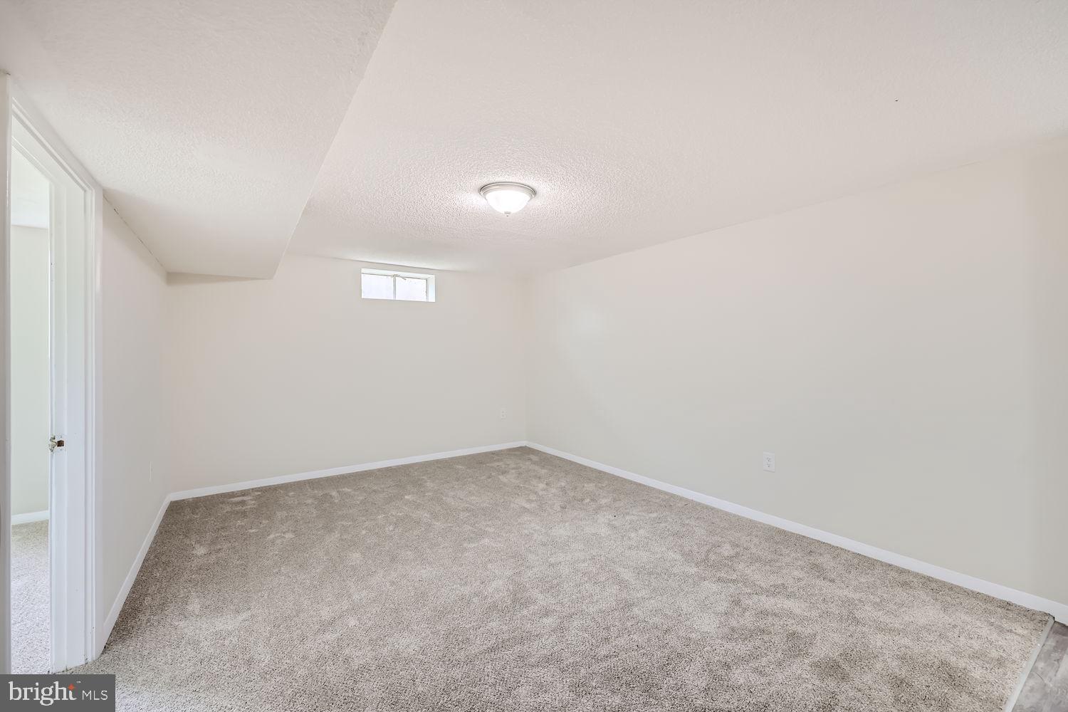 EDGE MEAD - Residential