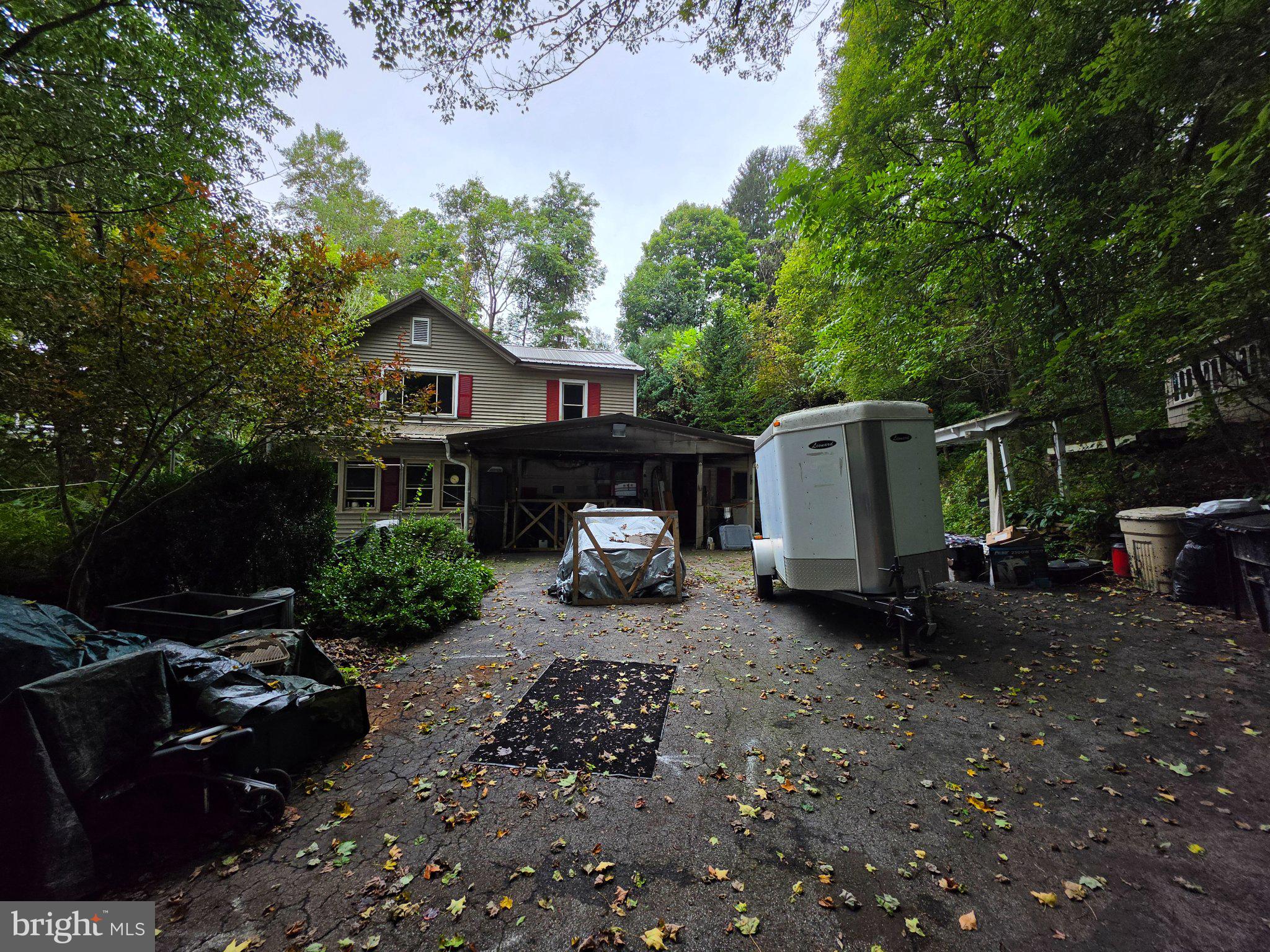 850 MAGEE ROAD