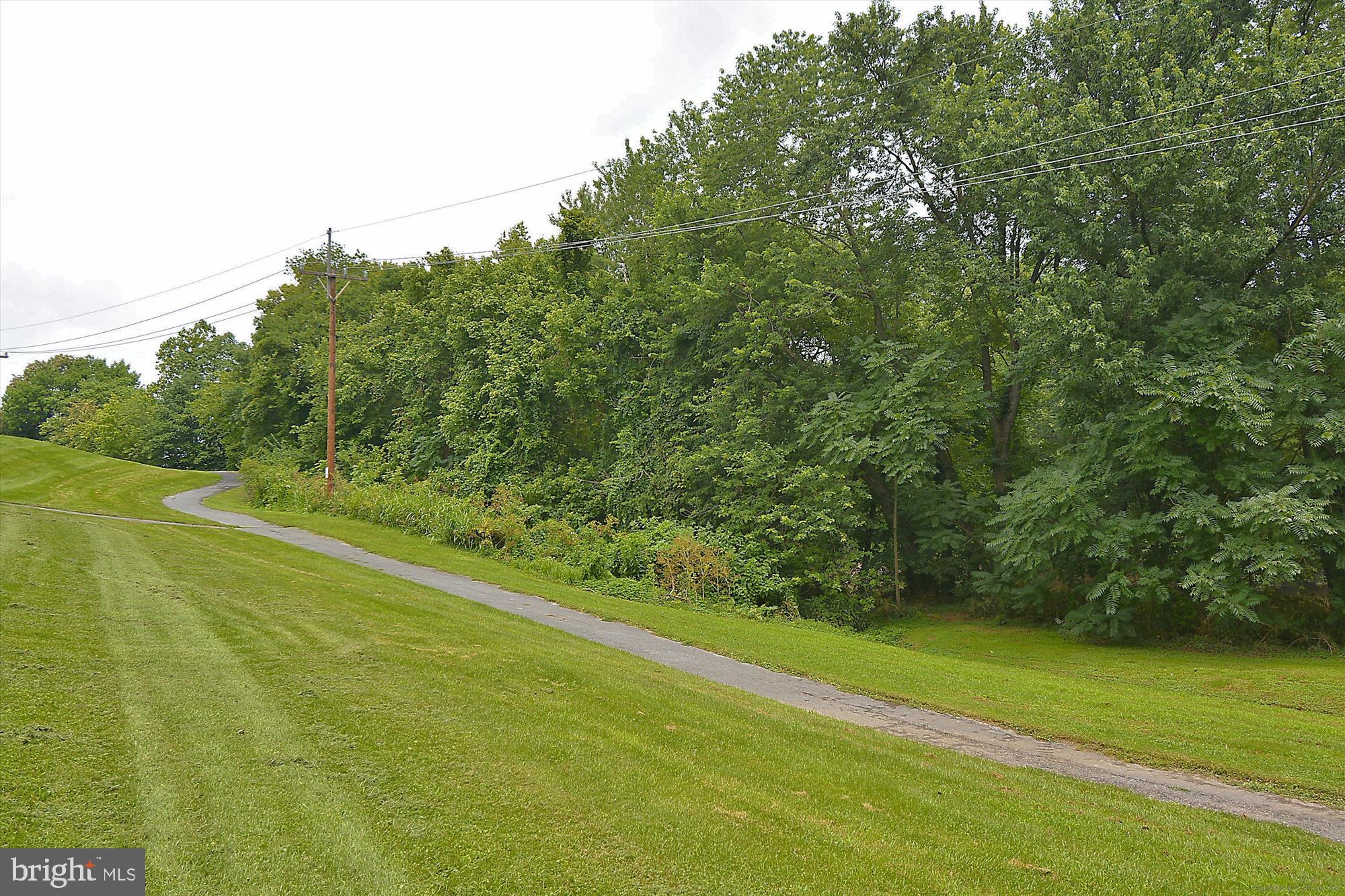 FREDERICKTOWNE VILLAGE - Residential