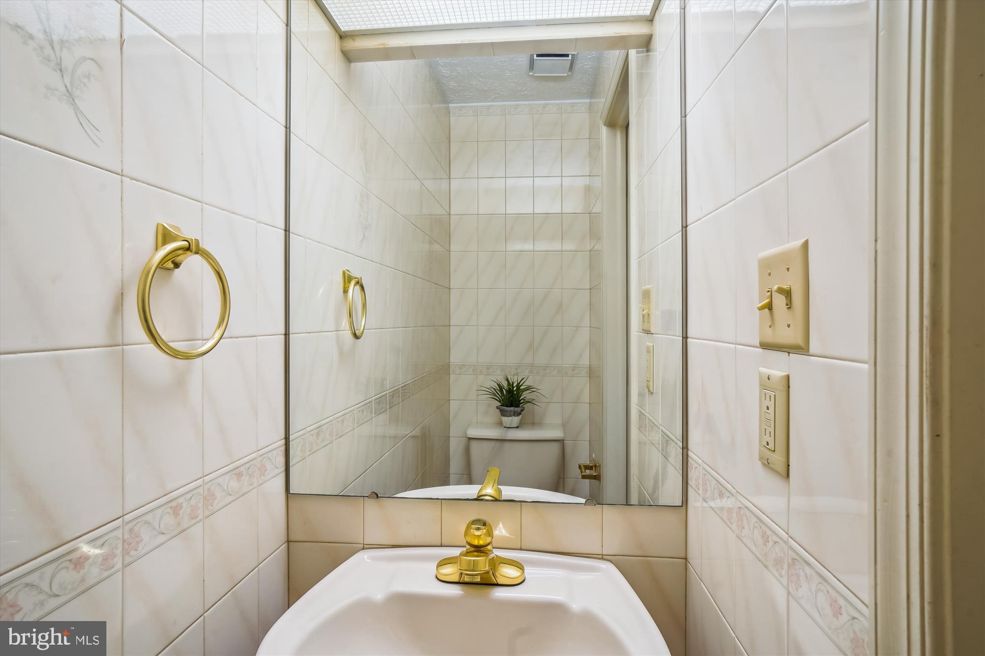 FREDERICKTOWNE VILLAGE - Residential