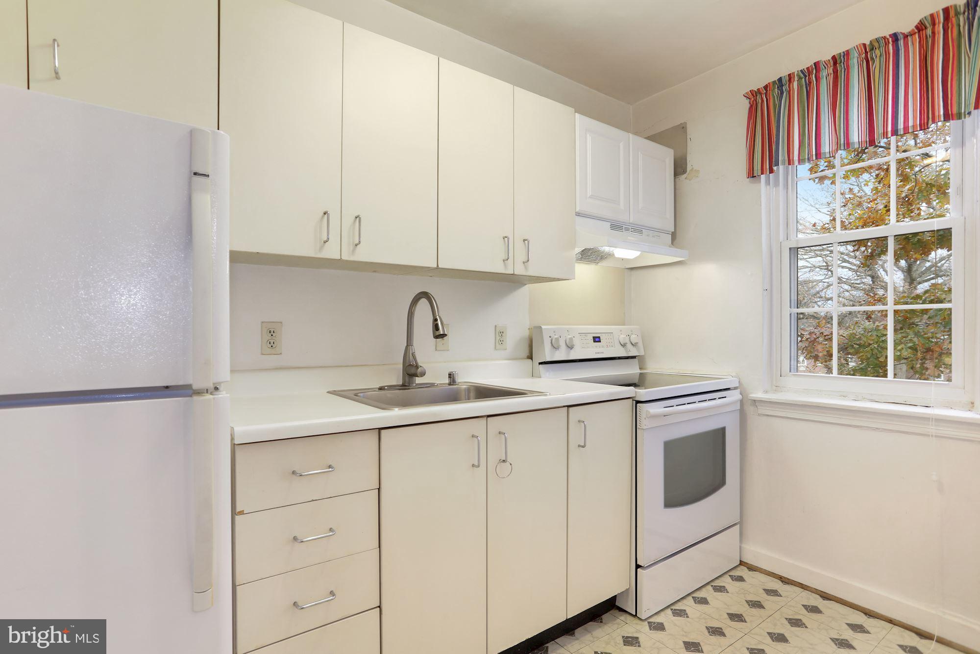 AUBURN VILLAGE - Residential