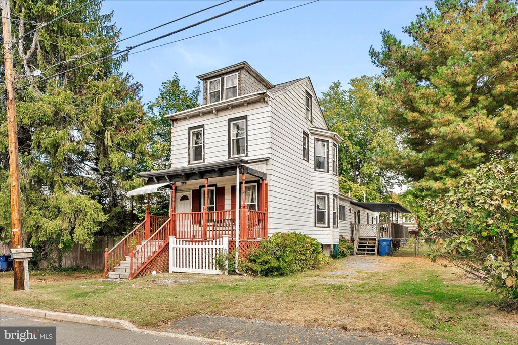 Photo of 52 Betts Avenue, LAWRENCEVILLE, NJ 08648 (MLS # NJME2066160)