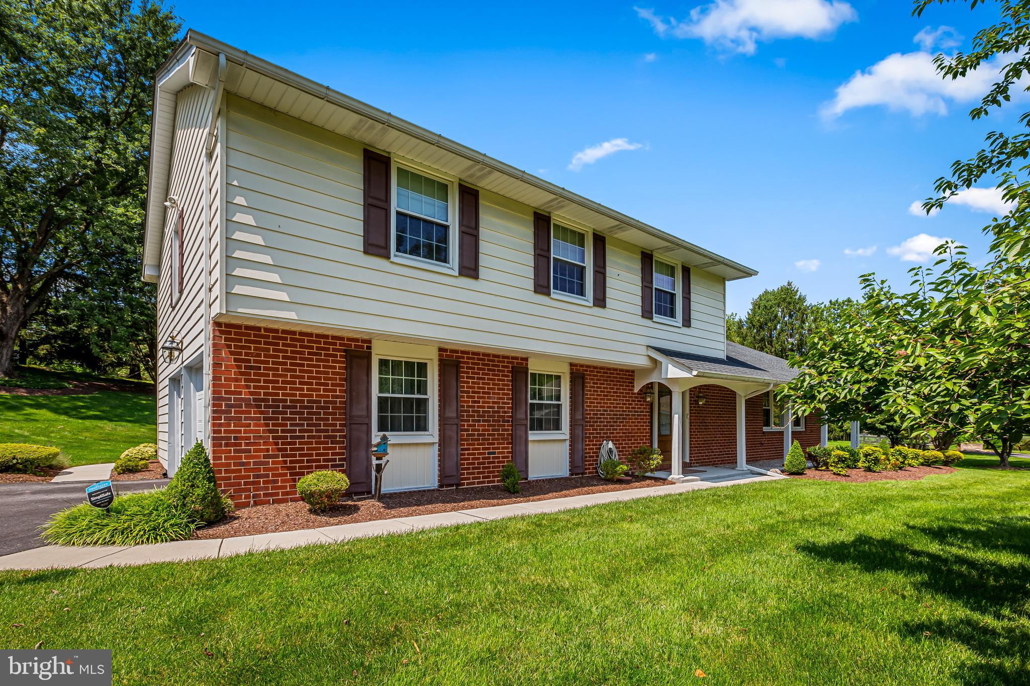 HUNT CLUB FARMS - Residential