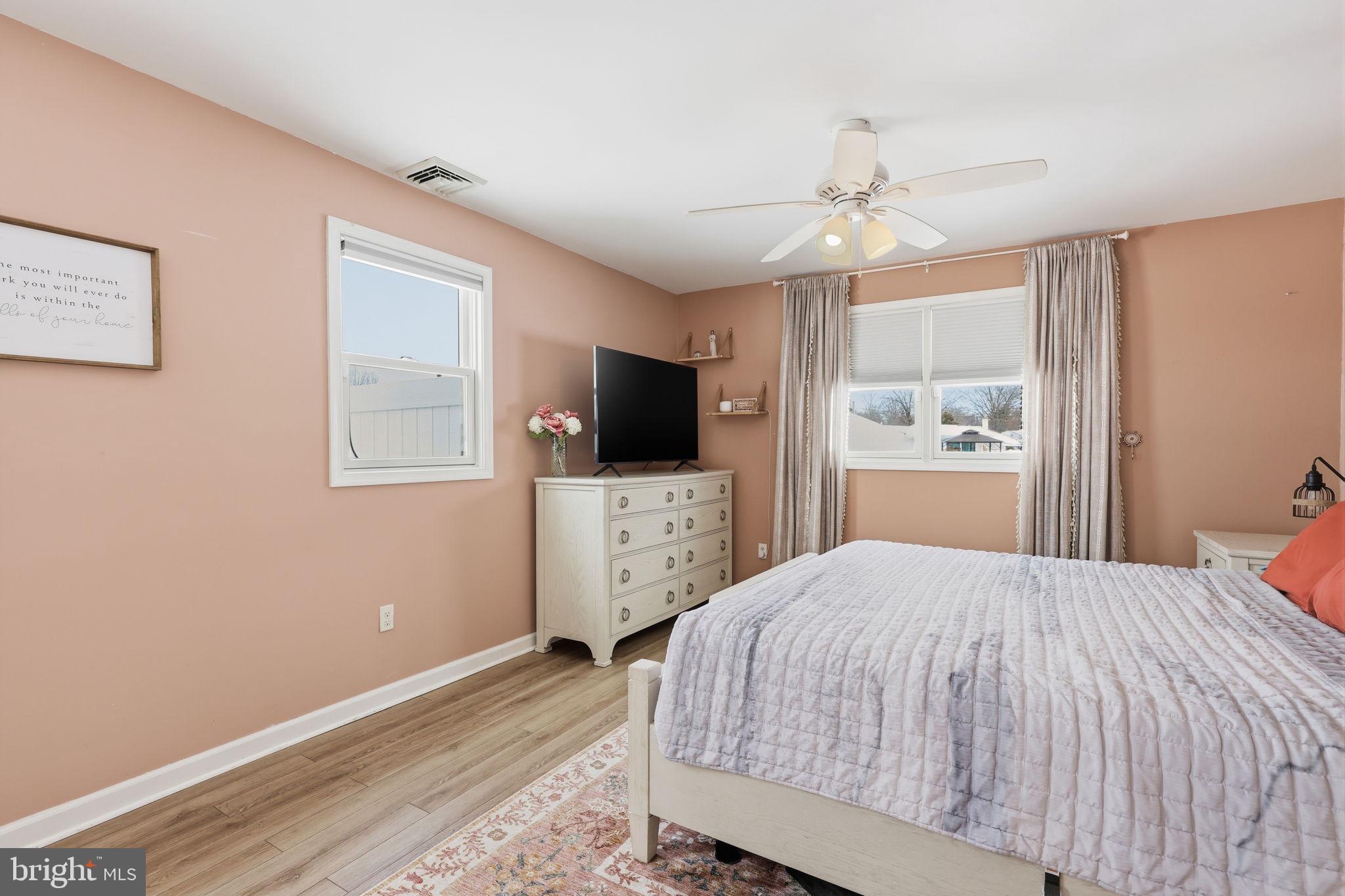 PENNSBURY HGTS - Residential