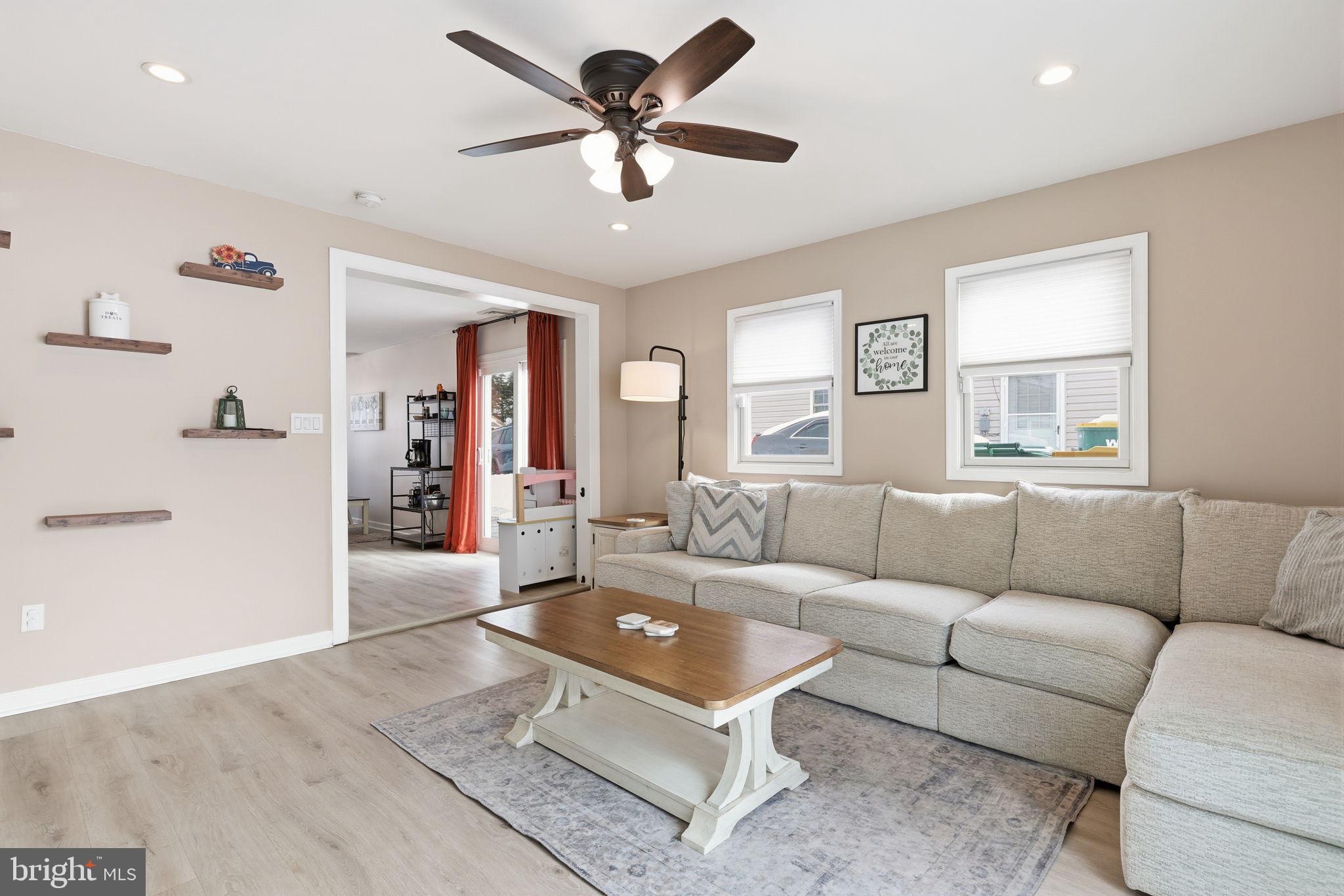 PENNSBURY HGTS - Residential