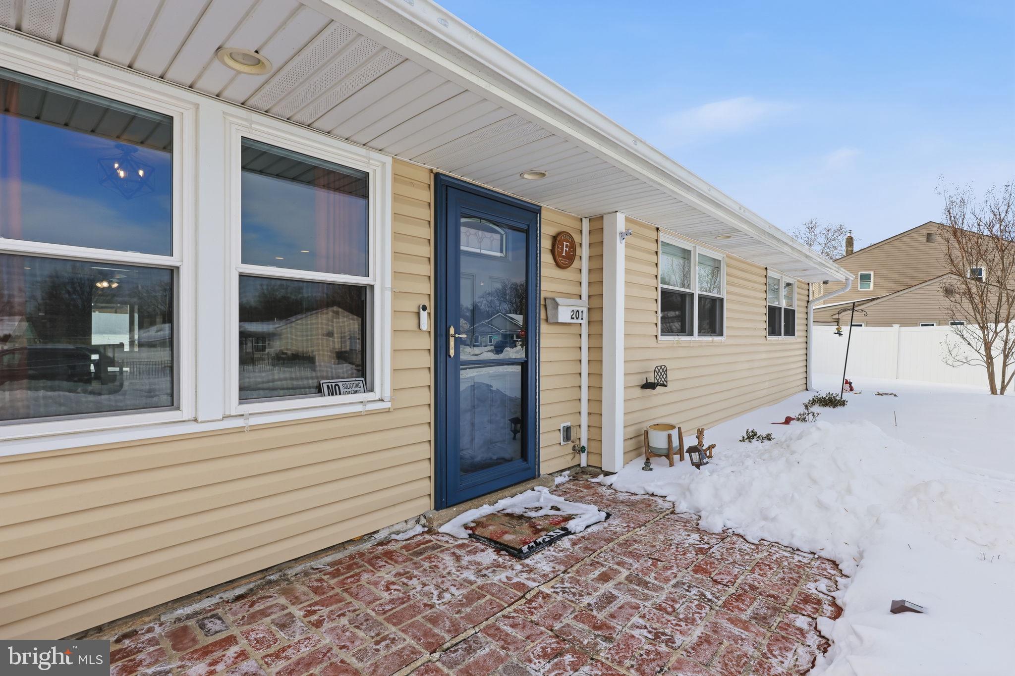 PENNSBURY HGTS - Residential