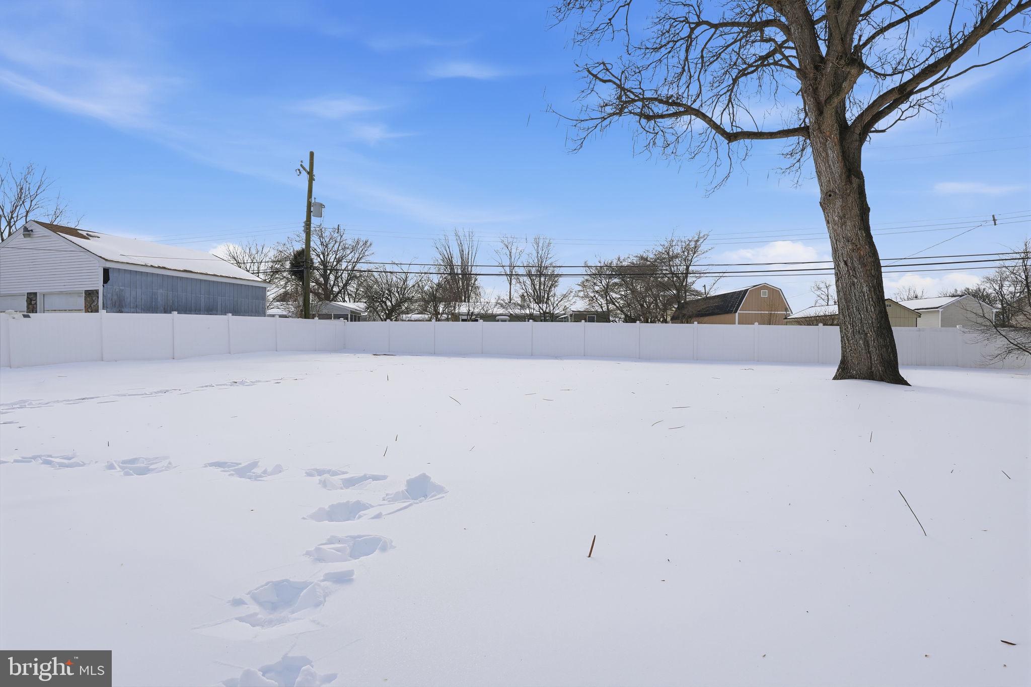 PENNSBURY HGTS - Residential