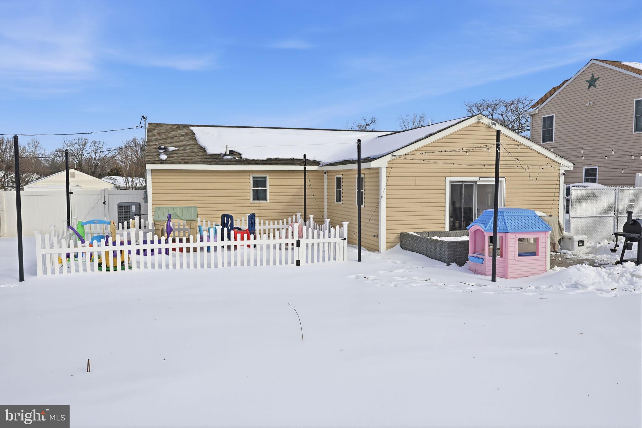 PENNSBURY HGTS - Residential