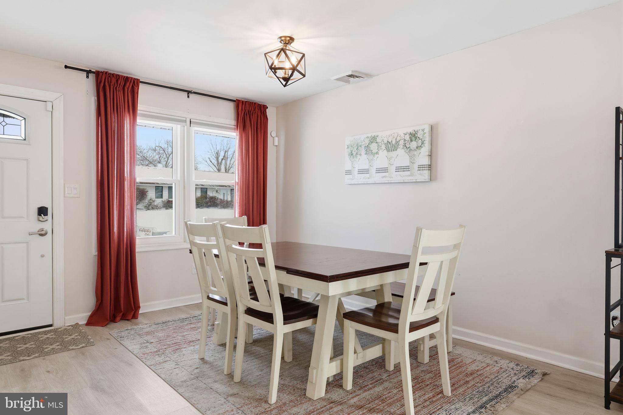 PENNSBURY HGTS - Residential