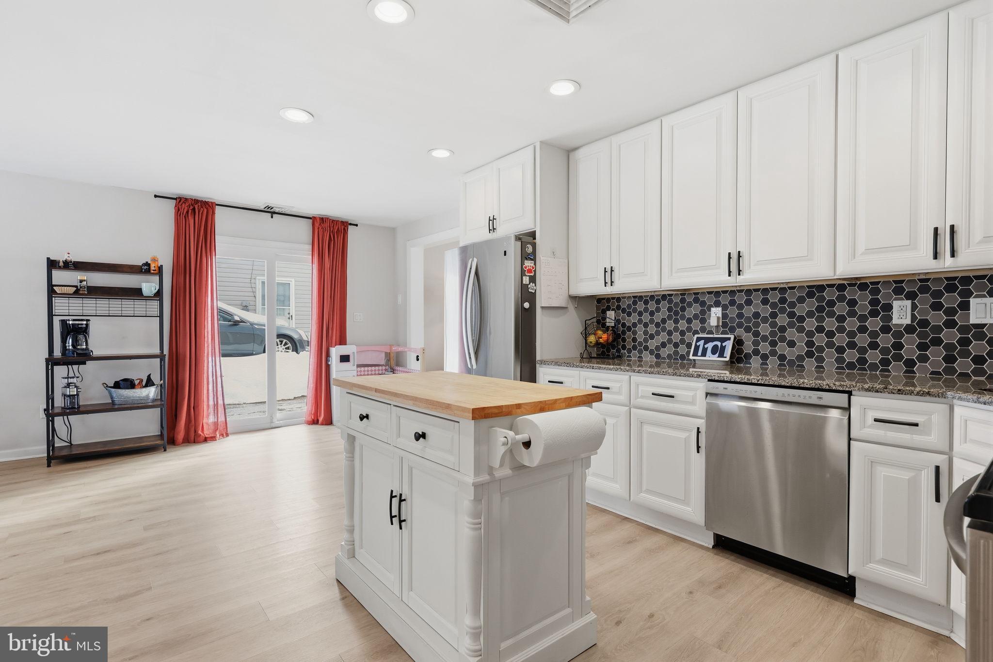 PENNSBURY HGTS - Residential