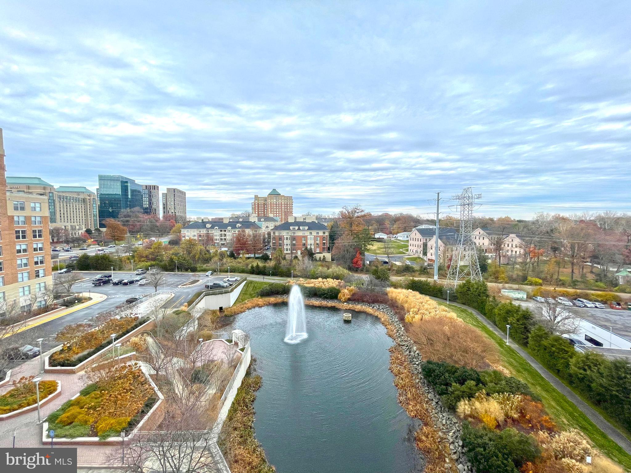 CARLTON HOUSE - Residential Lease