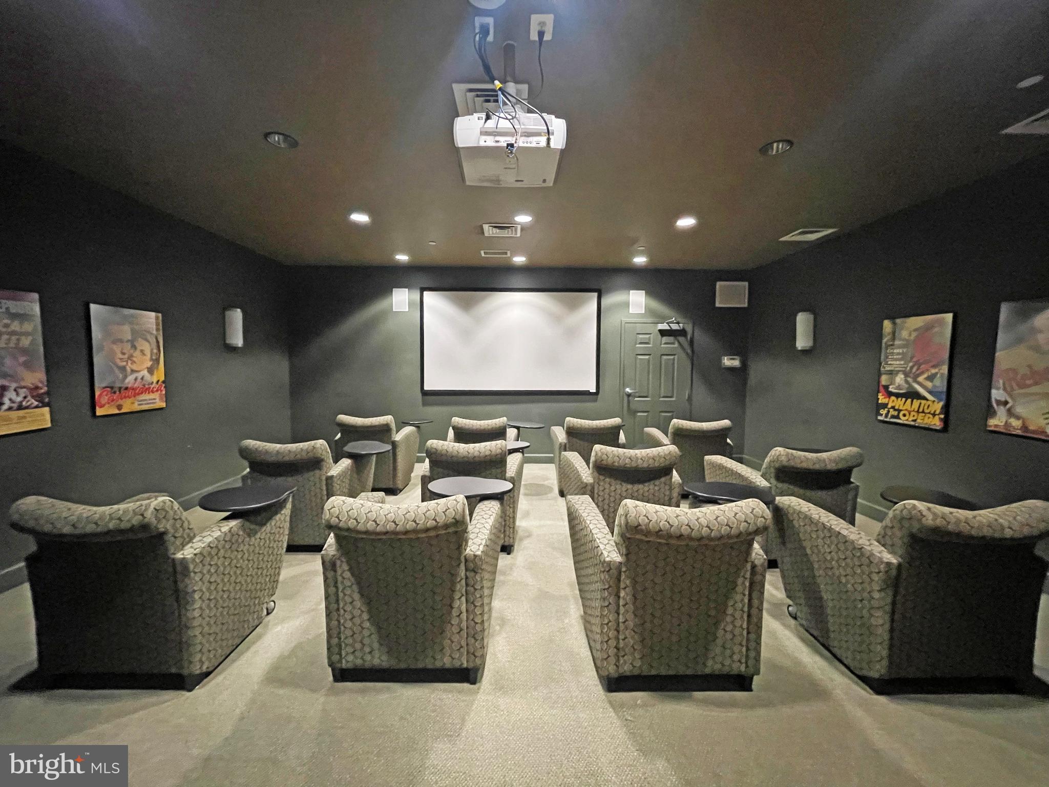 CARLTON HOUSE - Residential Lease