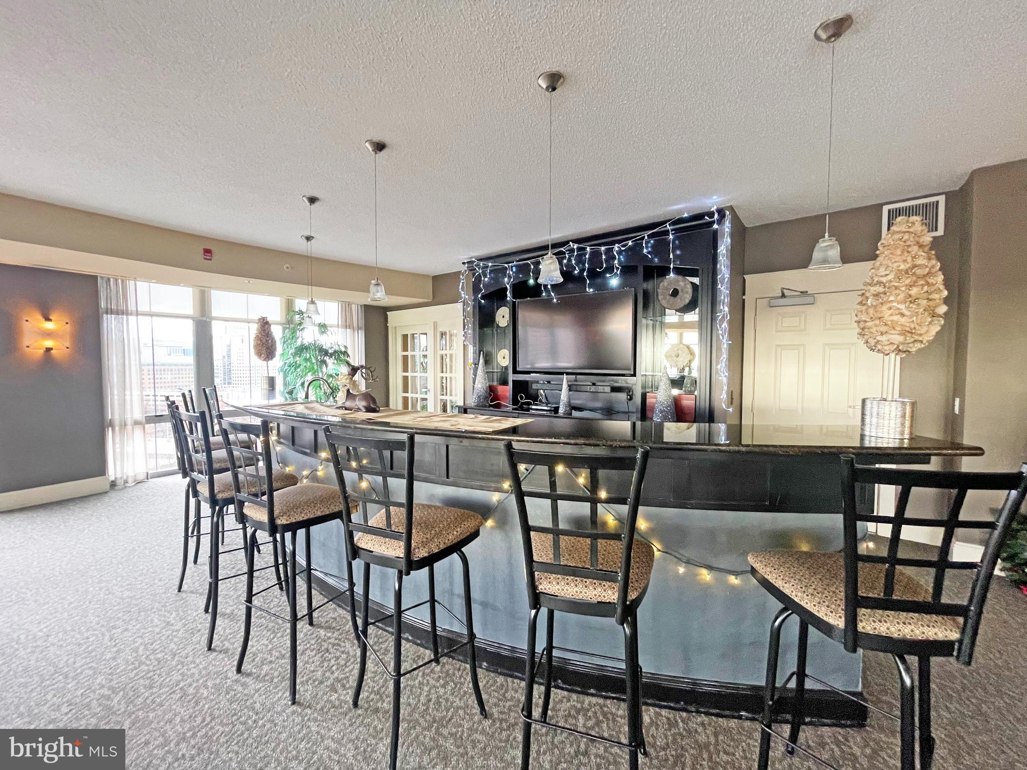 CARLTON HOUSE - Residential Lease