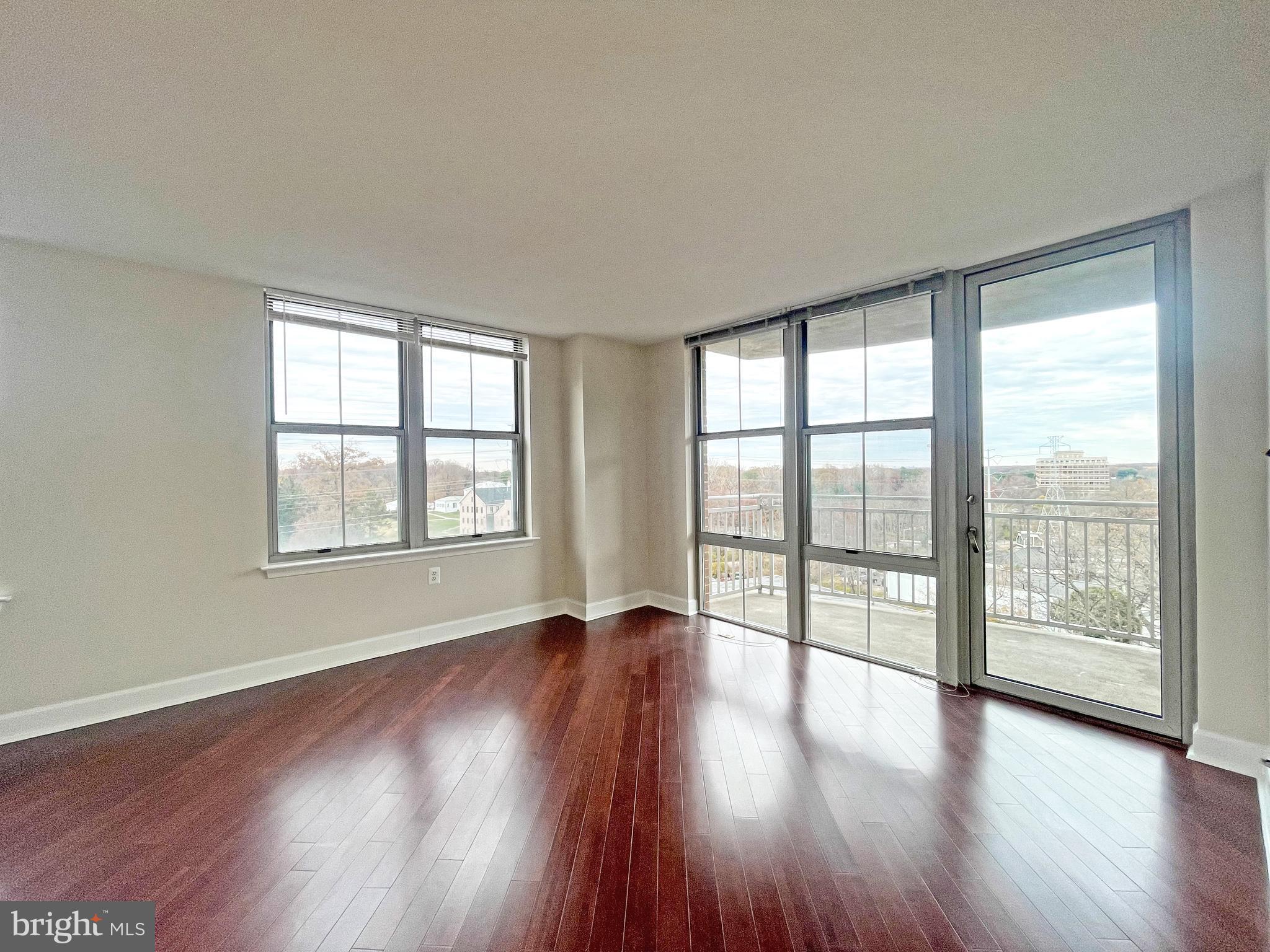 CARLTON HOUSE - Residential Lease