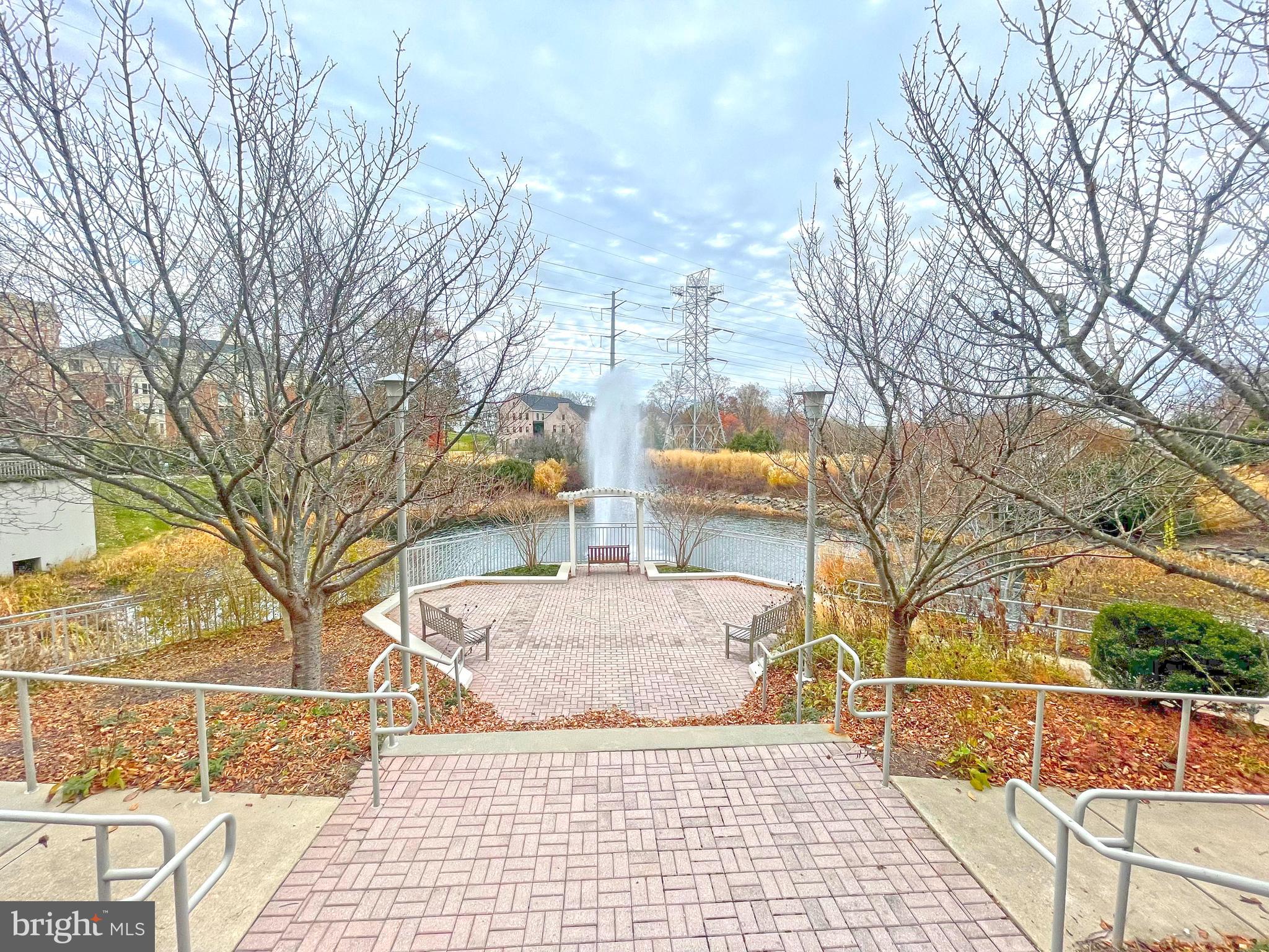 CARLTON HOUSE - Residential Lease