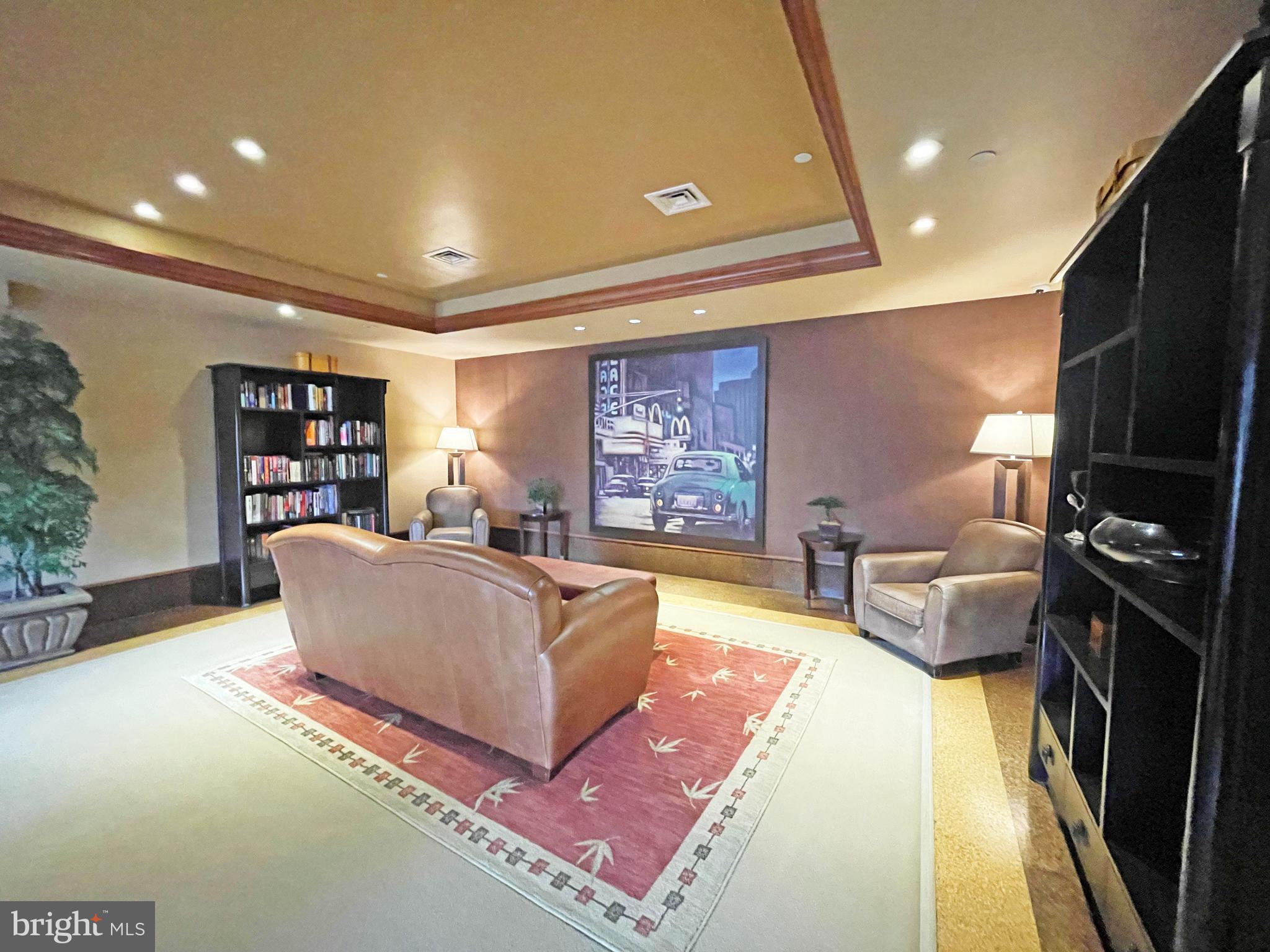 CARLTON HOUSE - Residential Lease