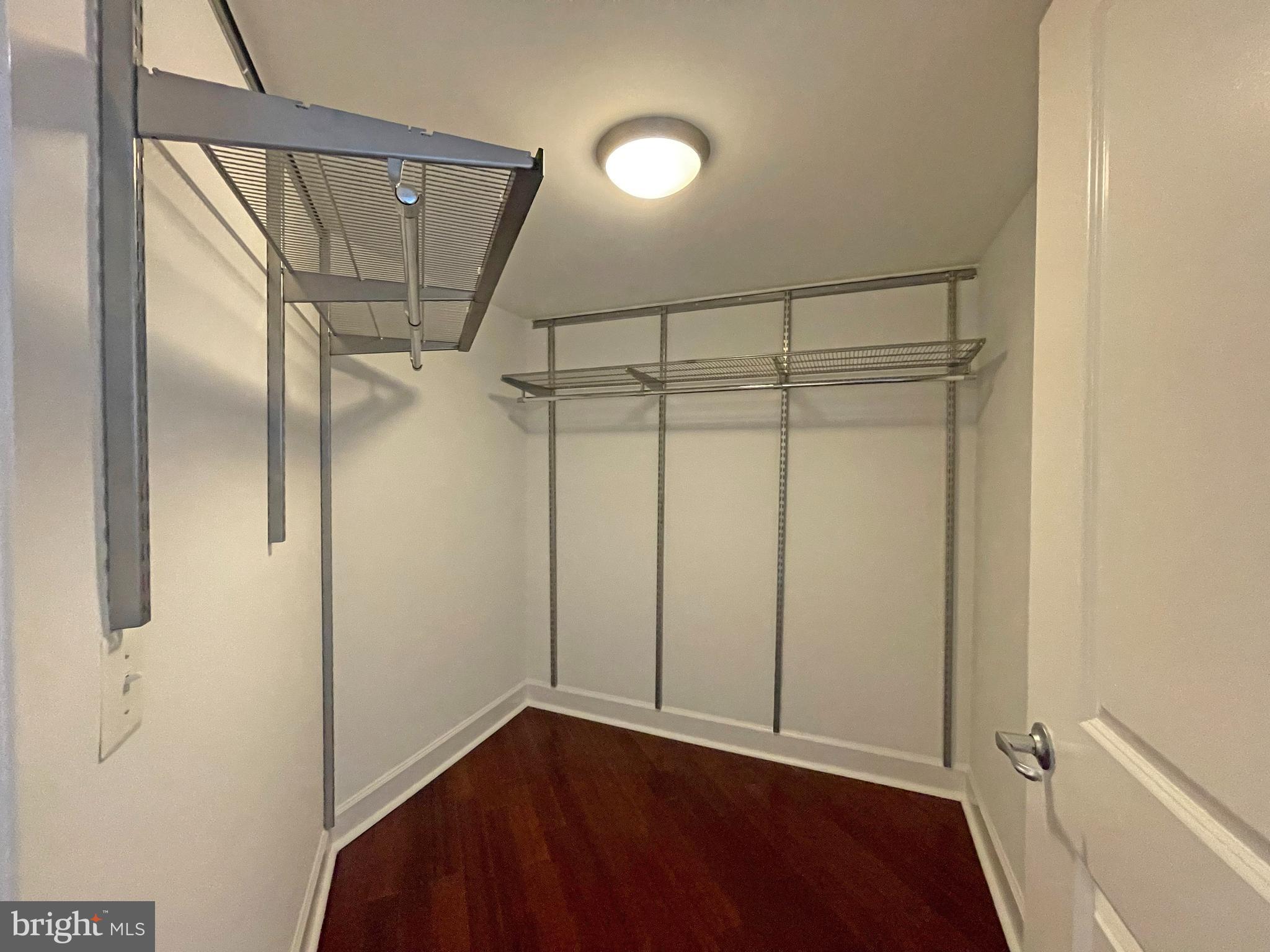 CARLTON HOUSE - Residential Lease