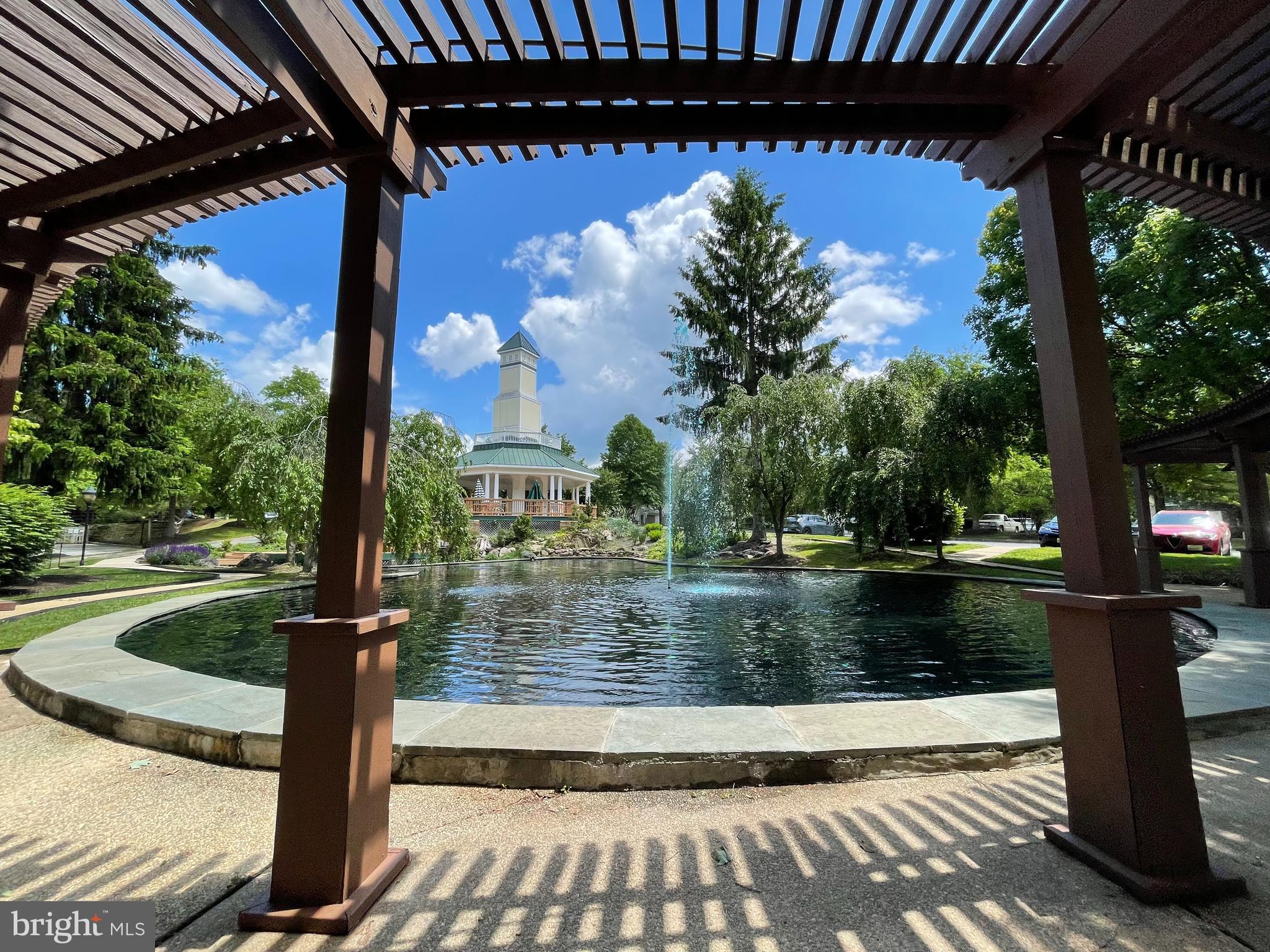 ENGLISH COUNTRY MANOR - Residential