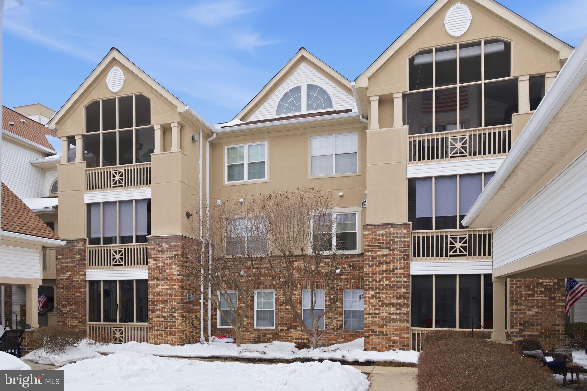 ENGLISH COUNTRY MANOR - Residential