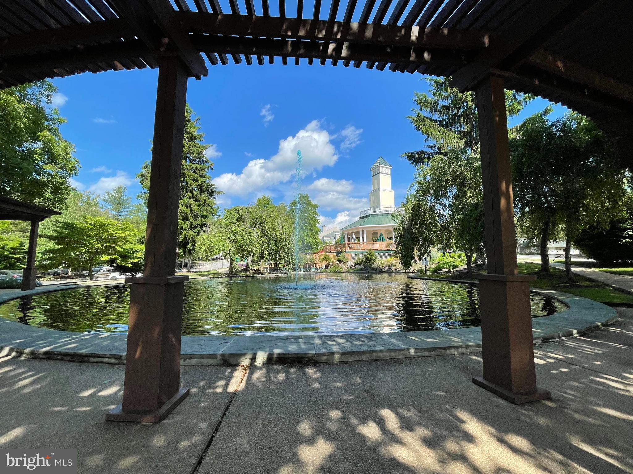 ENGLISH COUNTRY MANOR - Residential