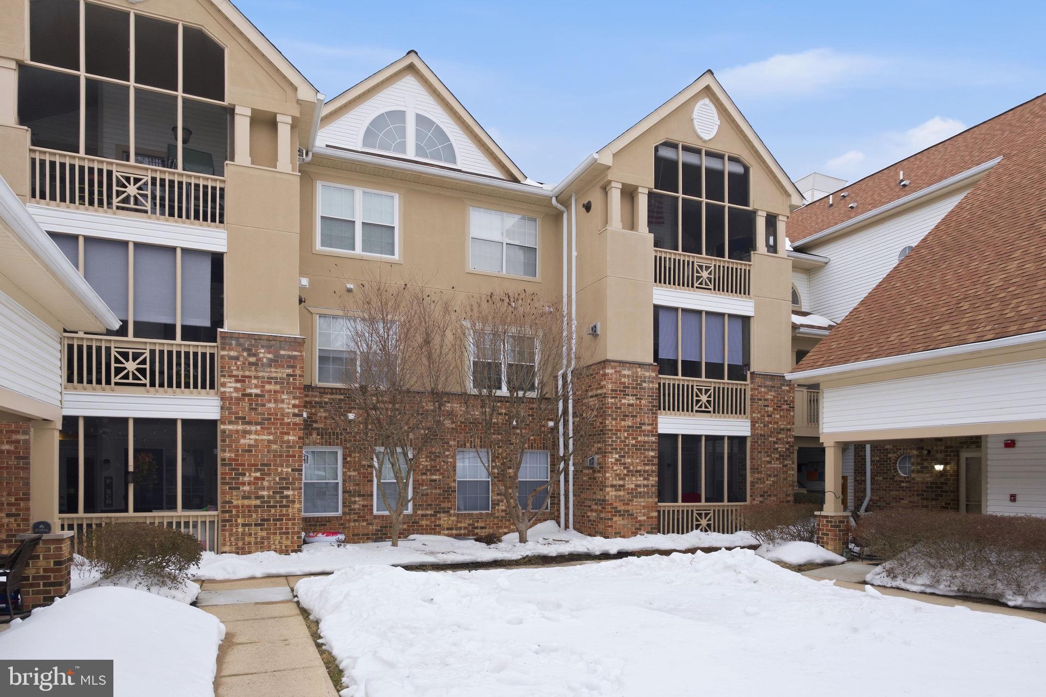 ENGLISH COUNTRY MANOR - Residential